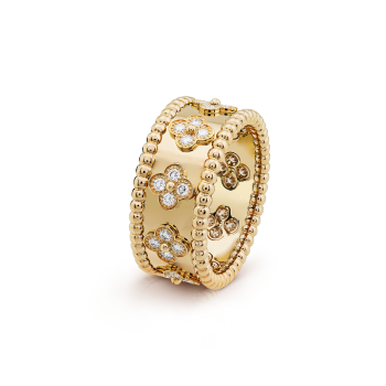 Perlée clovers bracelet, large model 18K yellow gold, Diamond - Van Cleef &  Arpels