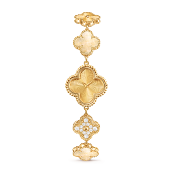 Van cleef and arpels from which country outlet