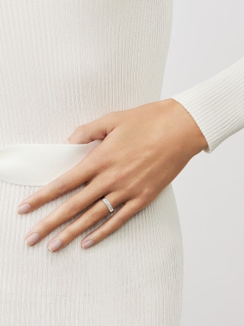 Toujours Signature Etoiles wedding band, 4 mm, Diamond:1 stone, 0.05 carat, THREE_FOURTH, Jewelry Ring