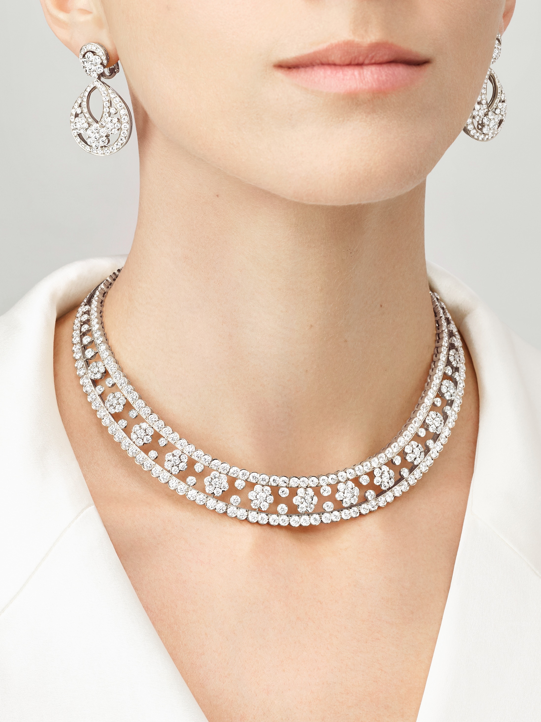 Snowflake necklace Platinum, Diamond - Van Cleef & Arpels