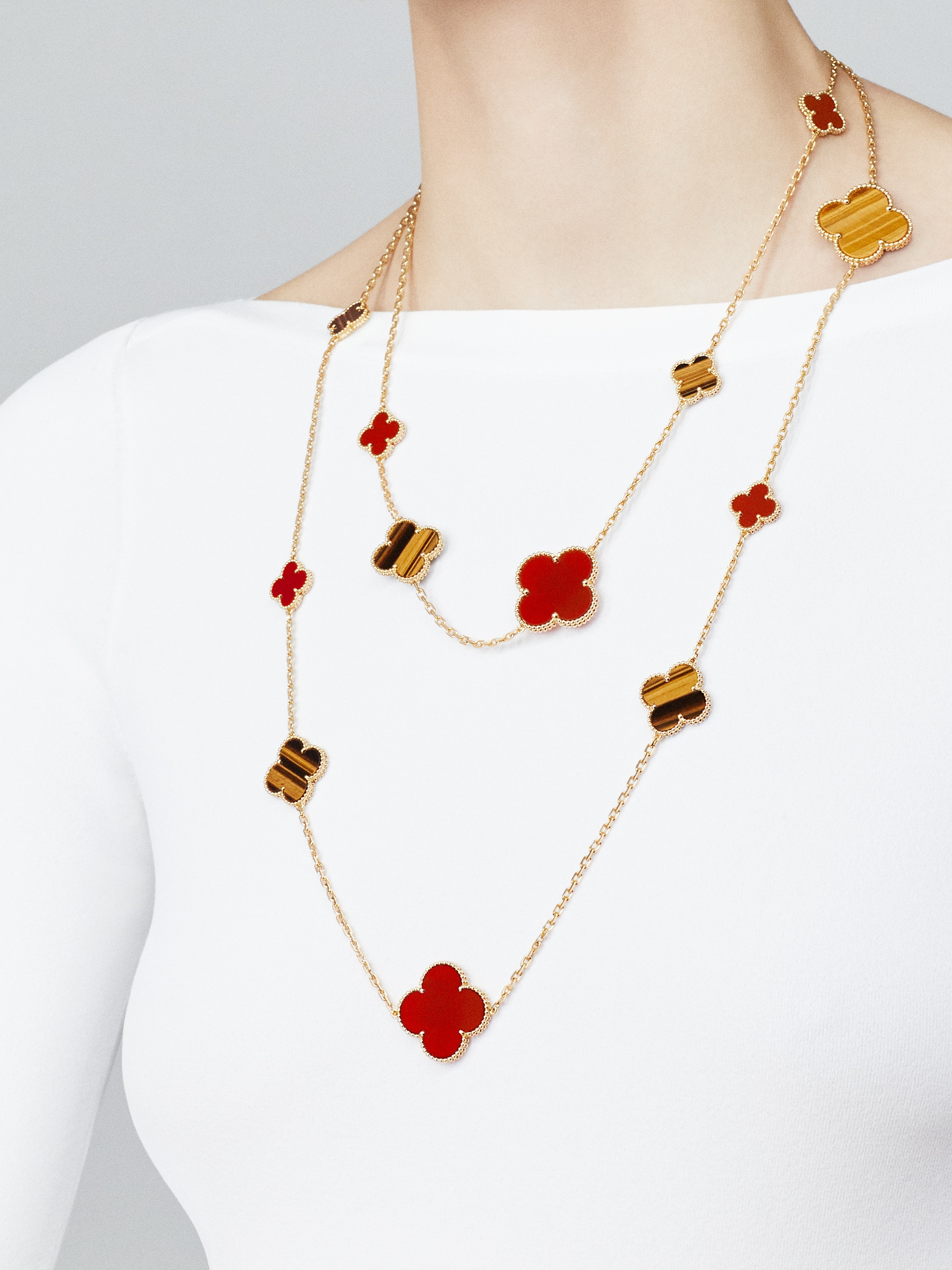 Van Cleef & Arpels Vintage Alhambra Pendant Red Carnelian Yellow