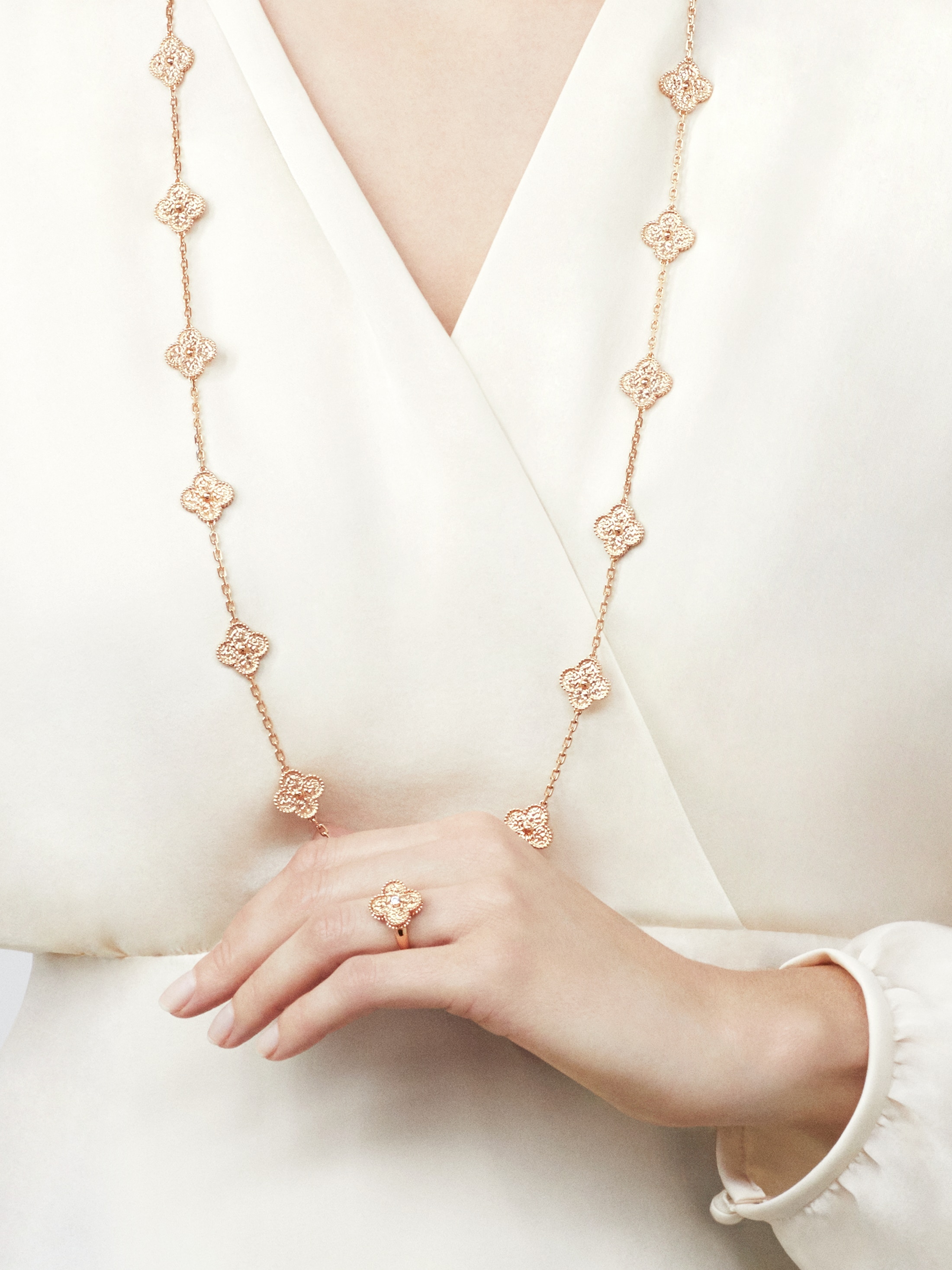 gold van cleef necklace