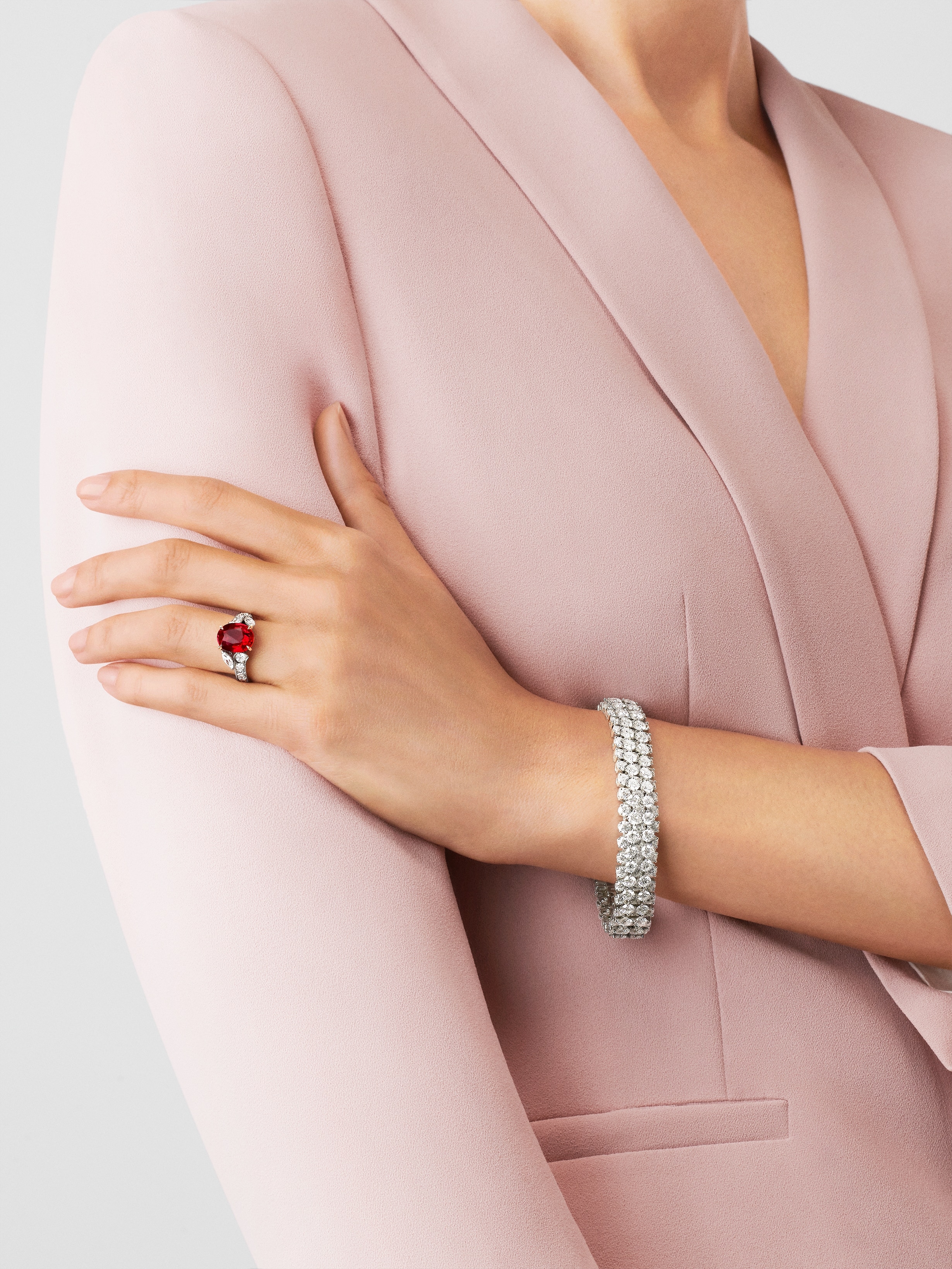 Maison Van Cleef & Arpels – Jewelry and High Jewelry, place