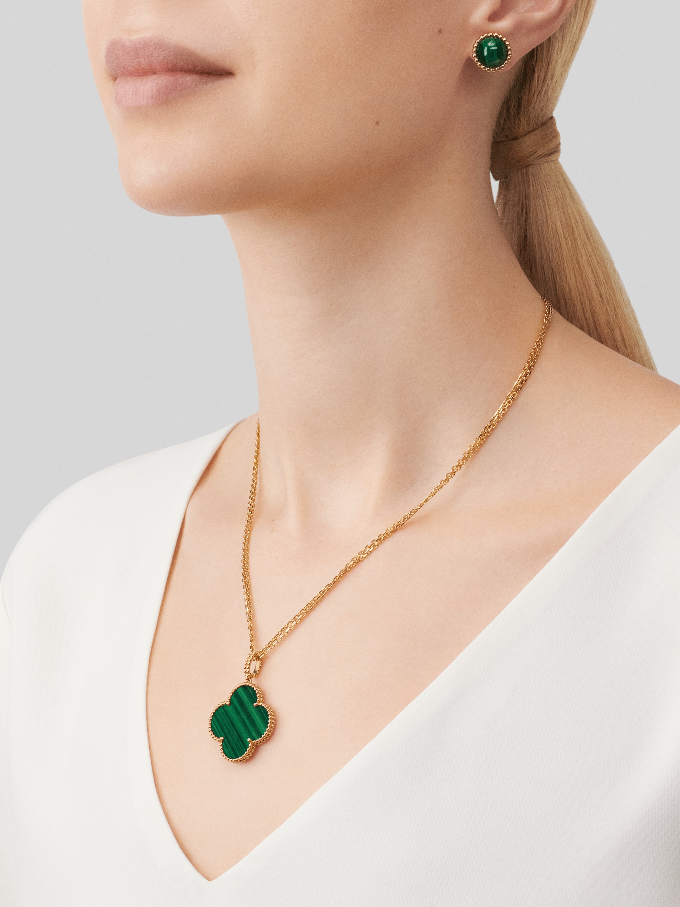 Van Cleef Green Necklace - www.inf-inet.com