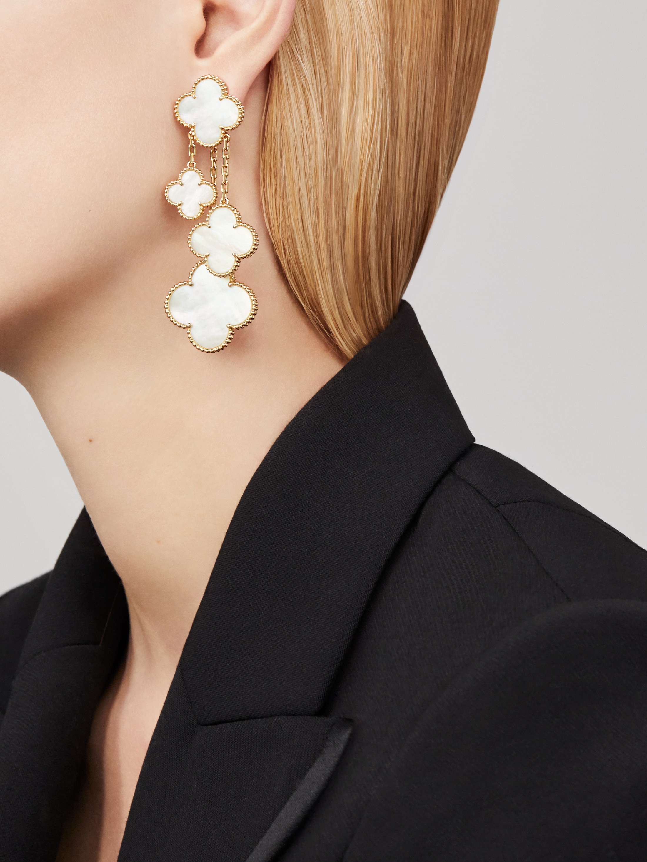 Van Cleef & Arpels Perlée earrings