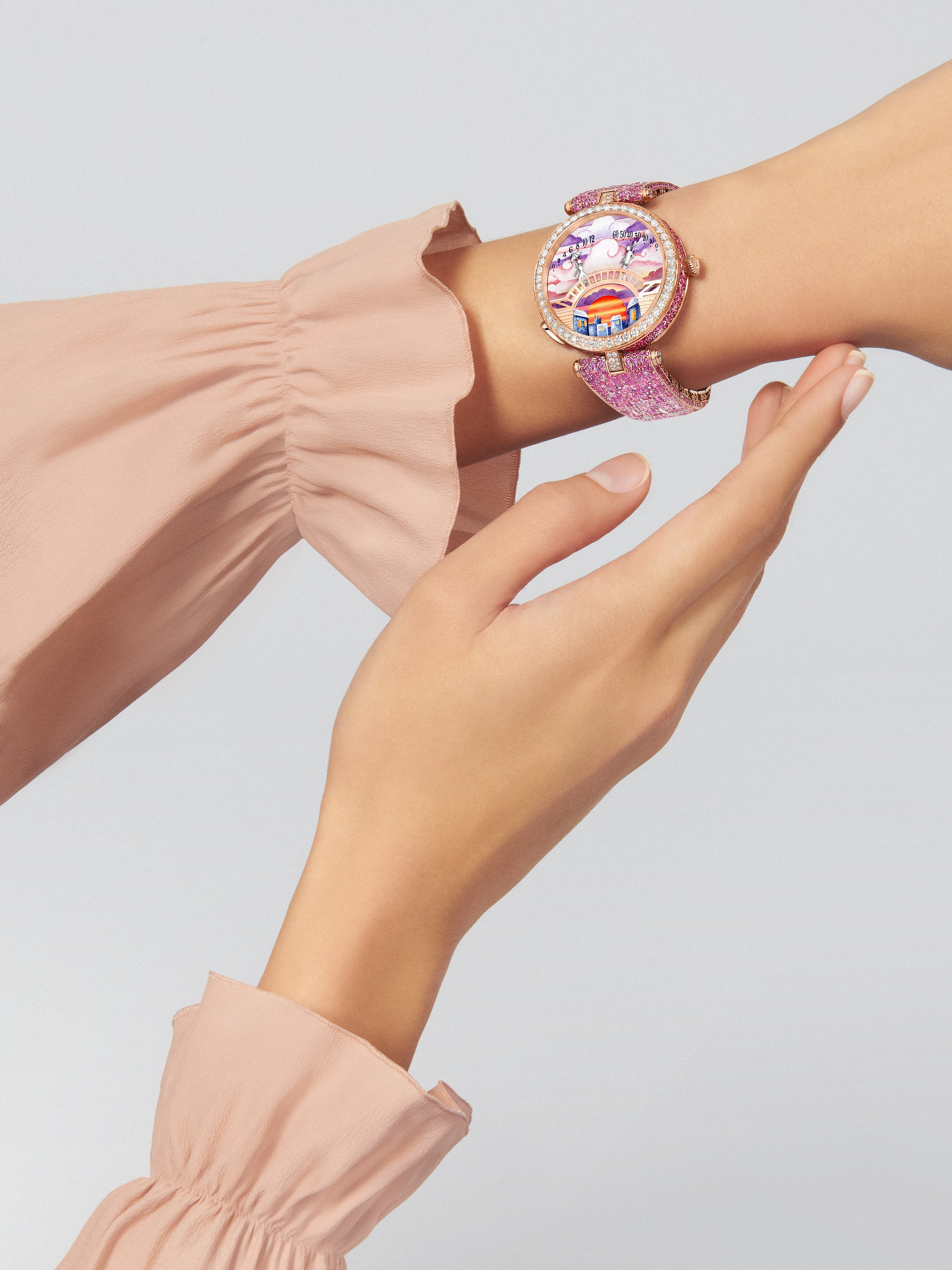 Uhr Lady Arpels Pont des Amoureux Soirée, 18 Karat Roségold, Diamant:  903 Steine,  11.78 Karat, Saphir:  639 Steine,  18.82 Karat, Worn Alternative, Watch - Van Cleef & Arpels