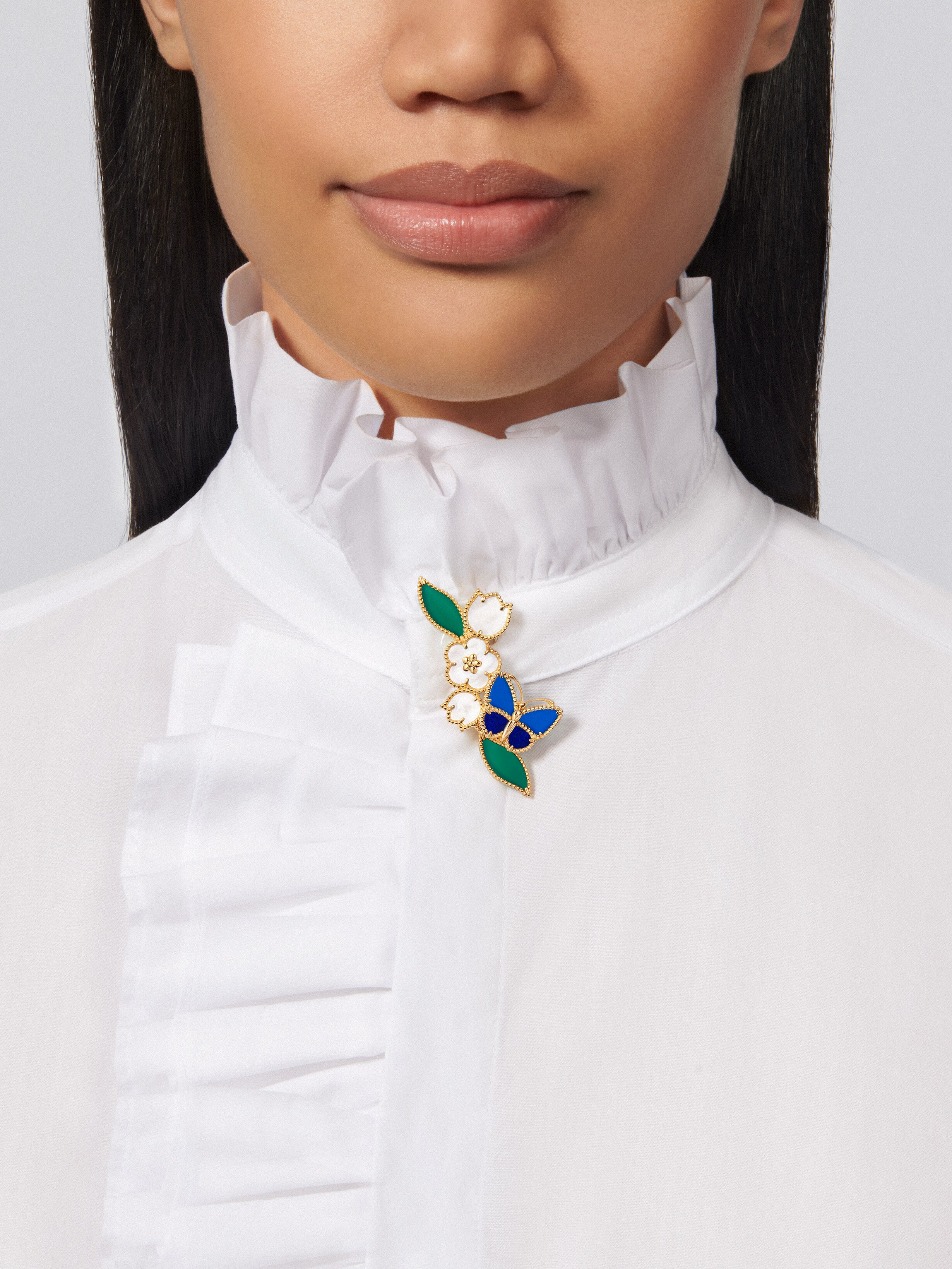 ラッキー スプリング パピヨン クリップ, 18K イエローゴールド, アゲート:  4 石, マザー オブ パール:  3 石, ラピスラズリ:  2 石, Worn Alternative, Jewelry Clip - ヴァン クリーフ&アーペル - Van Cleef & Arpels