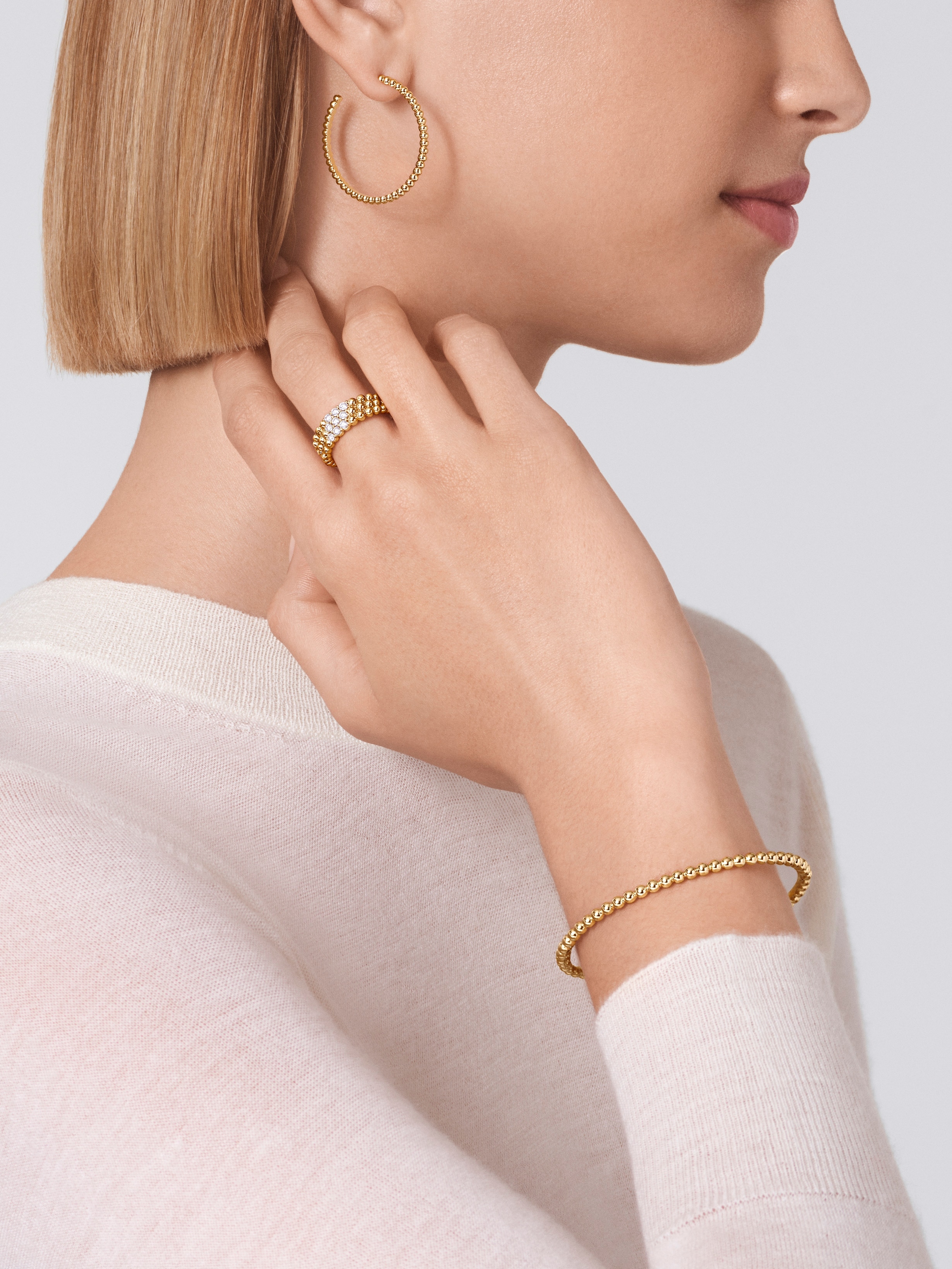 Perlée diamonds ring, 3 rows, 18K yellow gold, Diamond:  9 stones,  0.31 carat, Worn Detail, Jewelry Ring - Van Cleef & Arpels