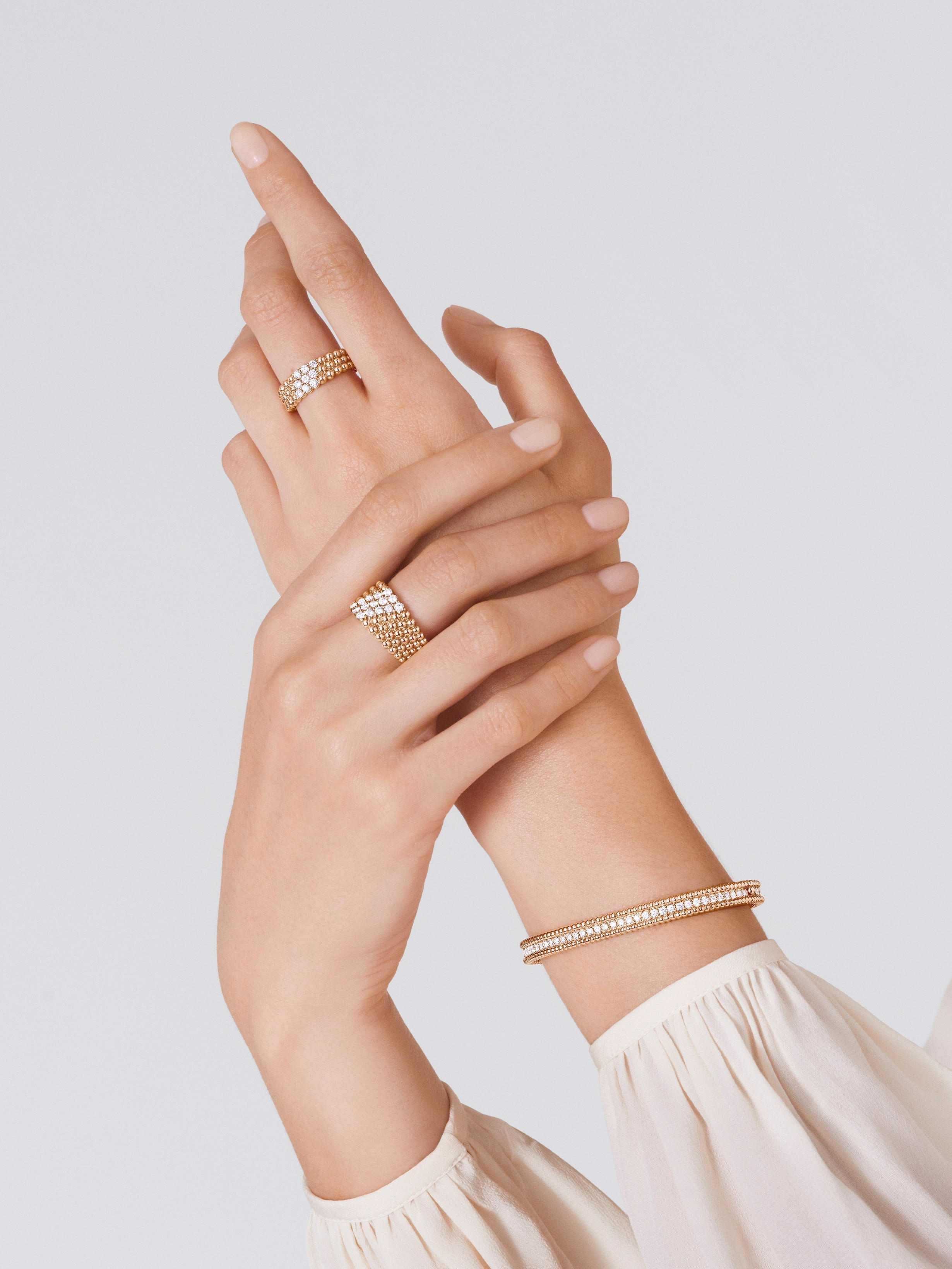 Perlée diamonds ring, 5 rows, 18K rose gold, Diamond:  15 stones,  0.76 carat, Worn Alternative, Jewelry Ring - Van Cleef & Arpels