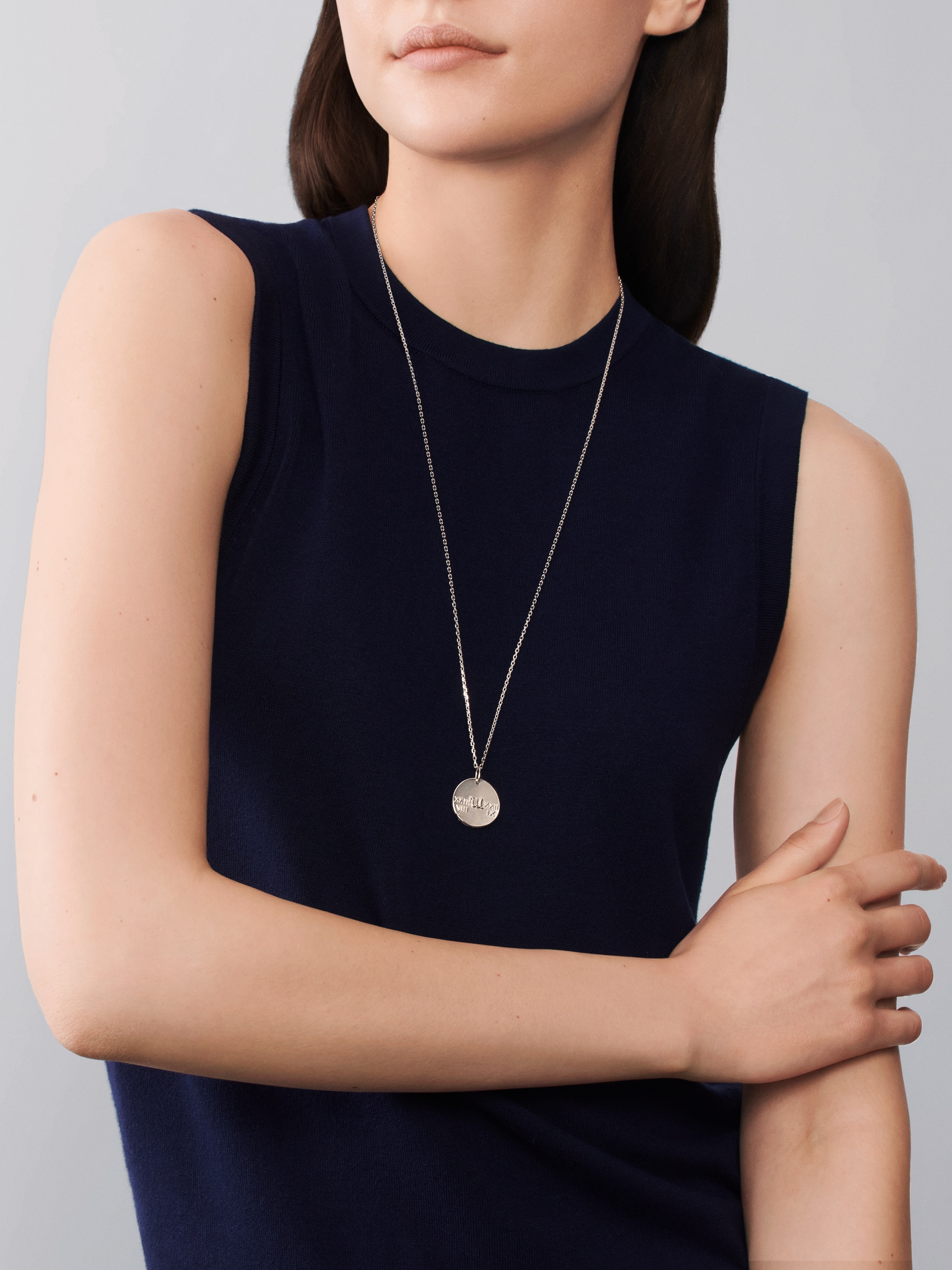 Zodiaque medal Virginis (Virgo), 18K white gold, Worn Alternative, Jewelry Pendent - Van Cleef & Arpels