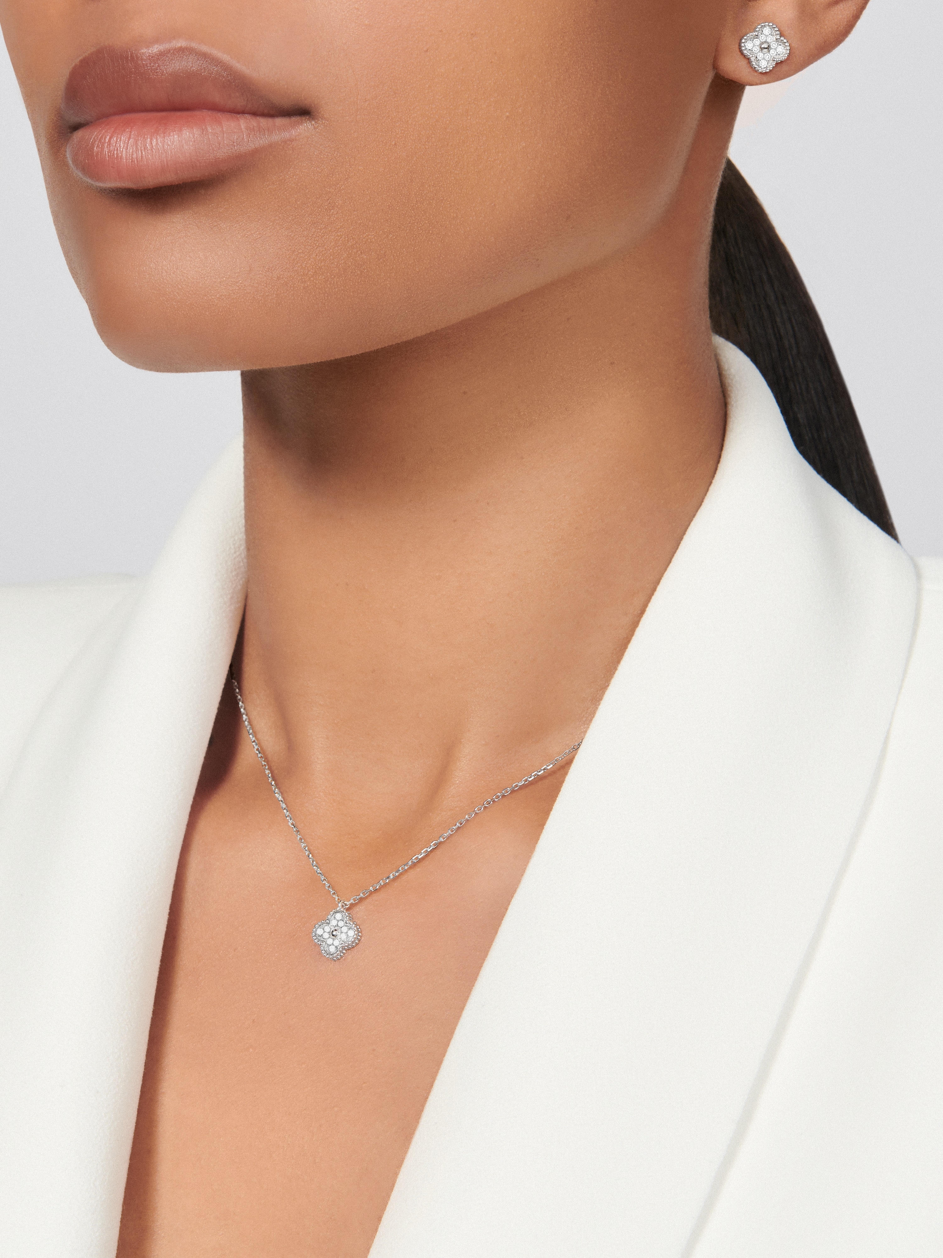 Boston - Newbury Street - Van Cleef & Arpels