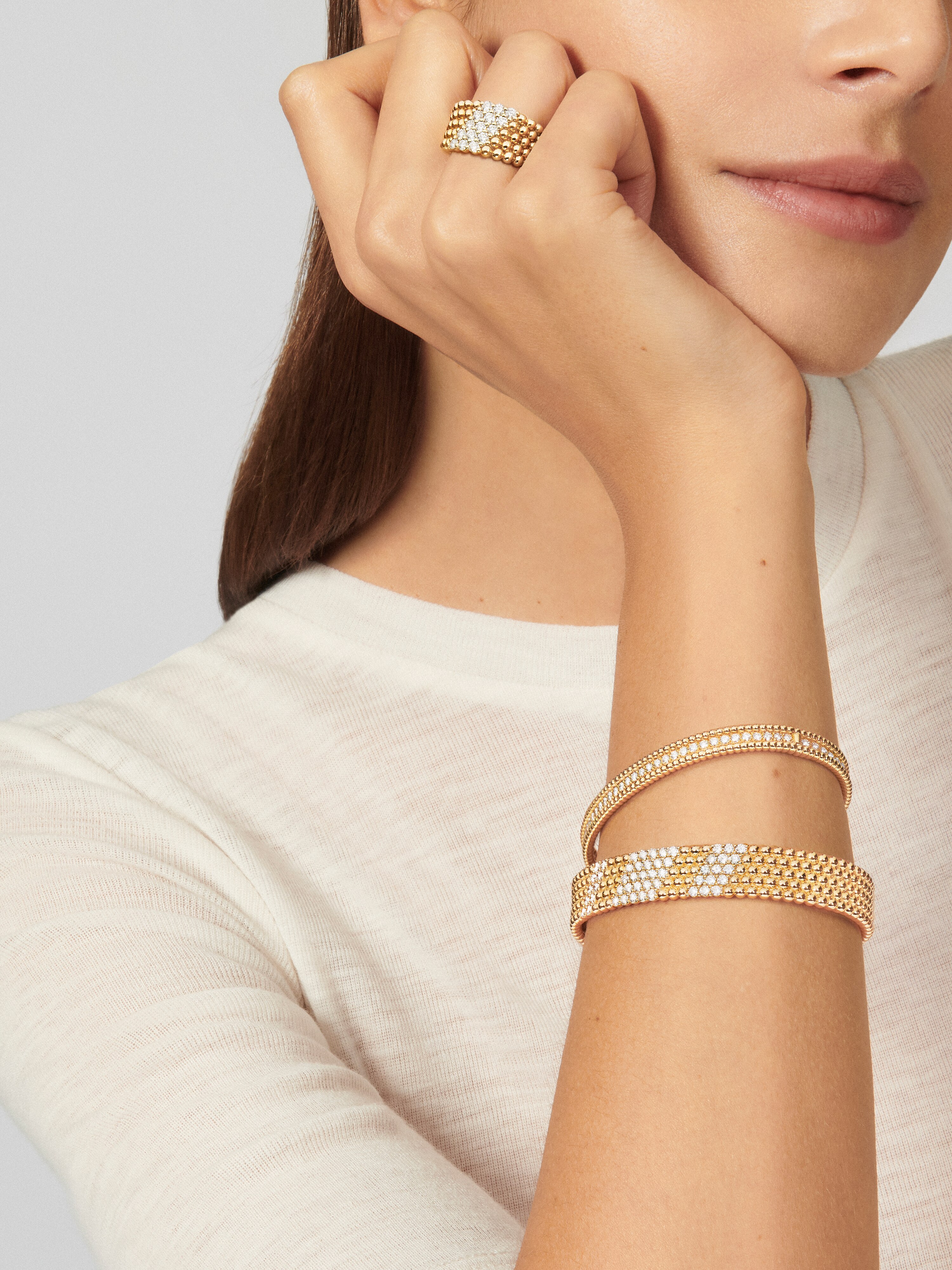 Van cleef perlee diamond bracelet hotsell