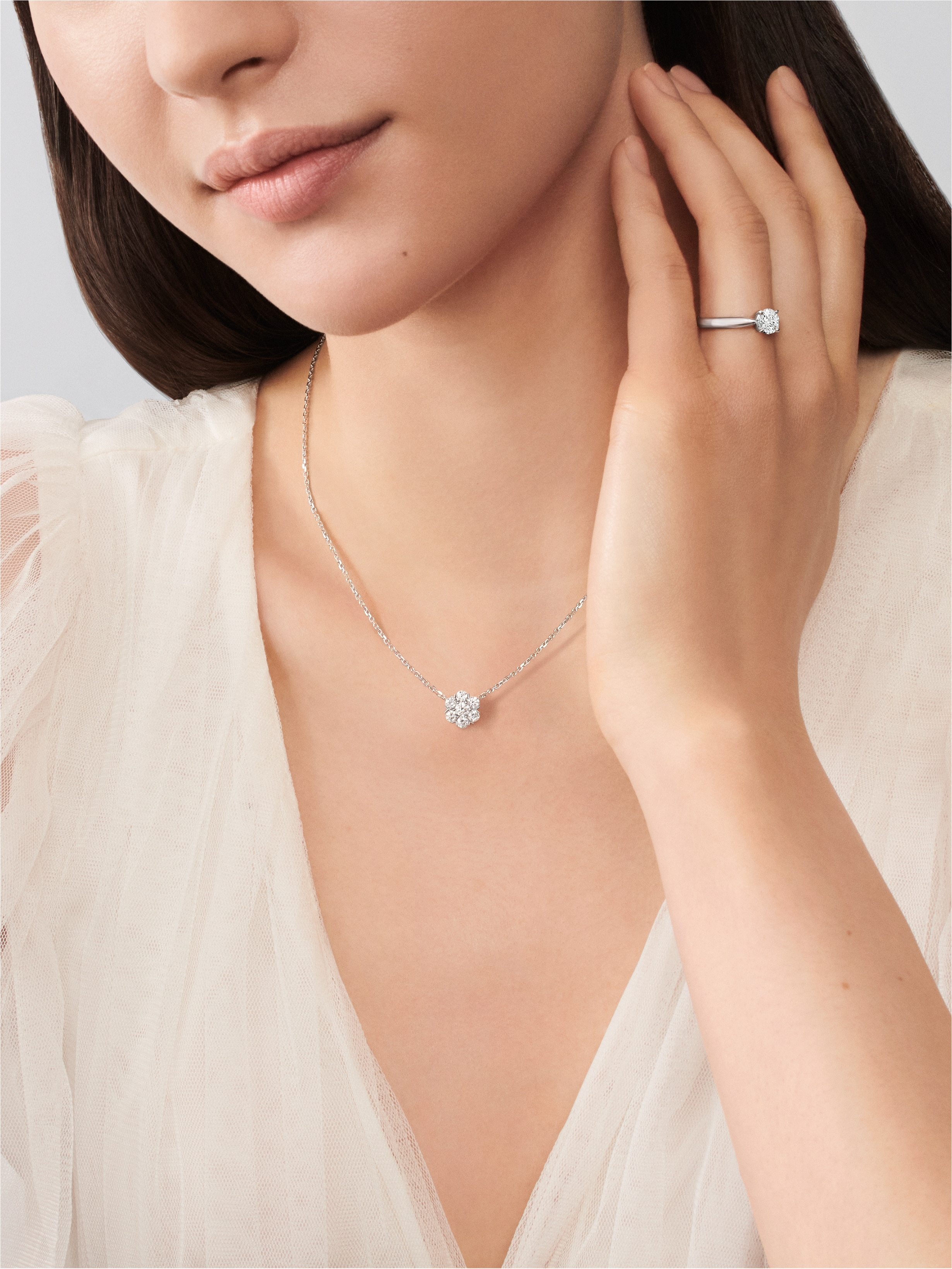 ソクラテス ペンダント、1フラワー 18K ホワイトゴールド ソクラテス ペンダント、1フラワー 18K ホワイトゴールド