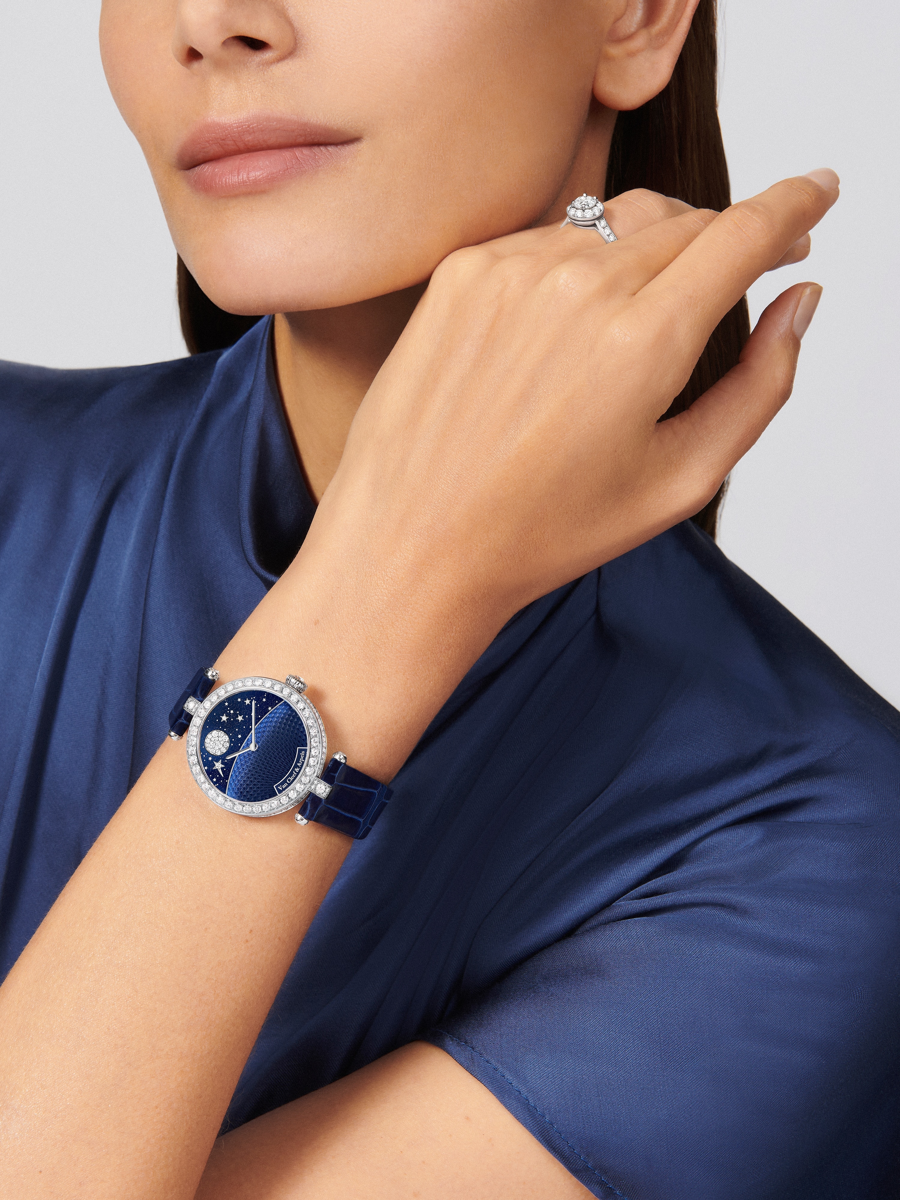 خاتم سوليتير إيكون 0.50 قيراط فئة DVVS1, بلاتين, ماس:  27 أحجار,  1.07 الوزن, Worn Alternative, Jewelry Ring - Van Cleef & Arpels