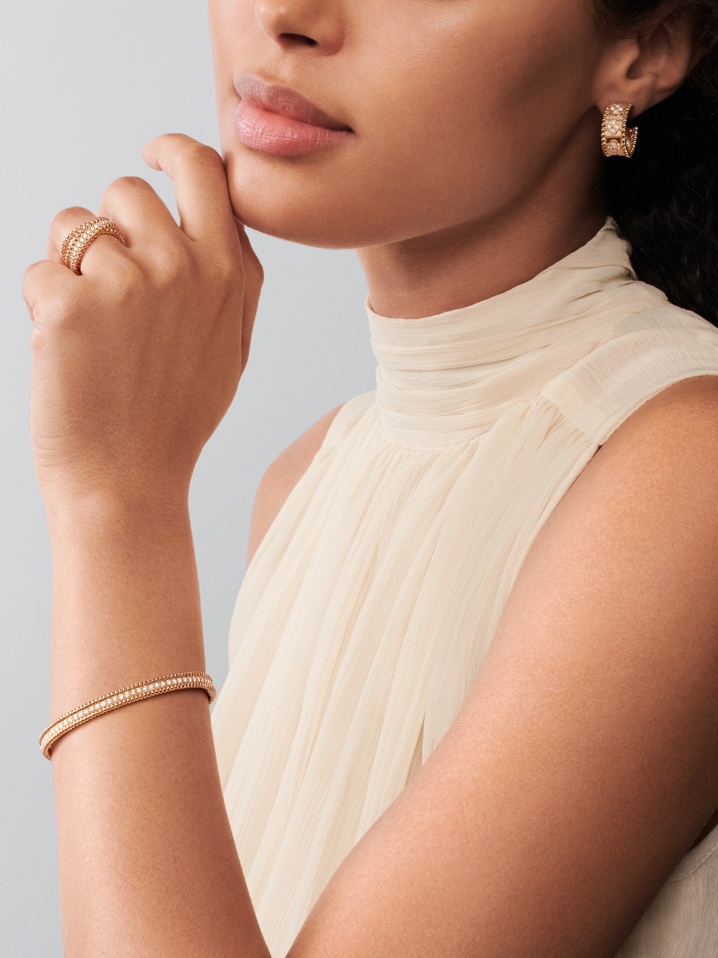 Frivole bracelet, mini model 18K yellow gold, Emerald - Van
