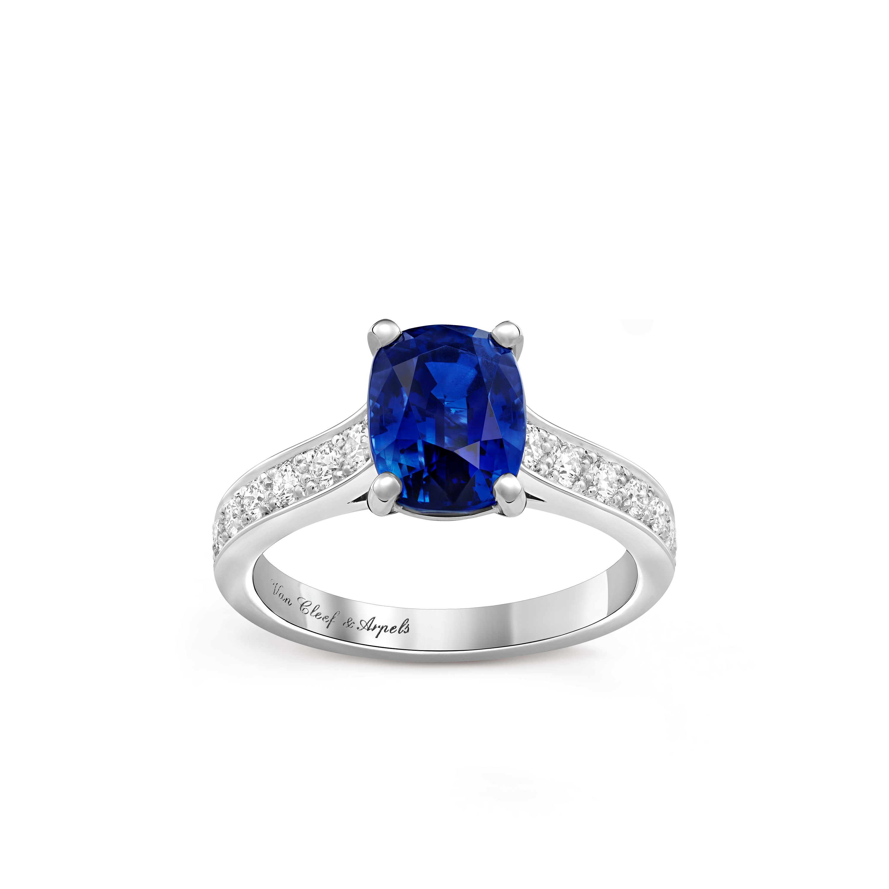 Romance solitaire Sapphire 2.80 cts, Platinum, Diamond:  16 stones,  0.43 carat, Sapphire:  1 stone,  2.8 carats, Front, High Jewelry Ring - Van Cleef & Arpels