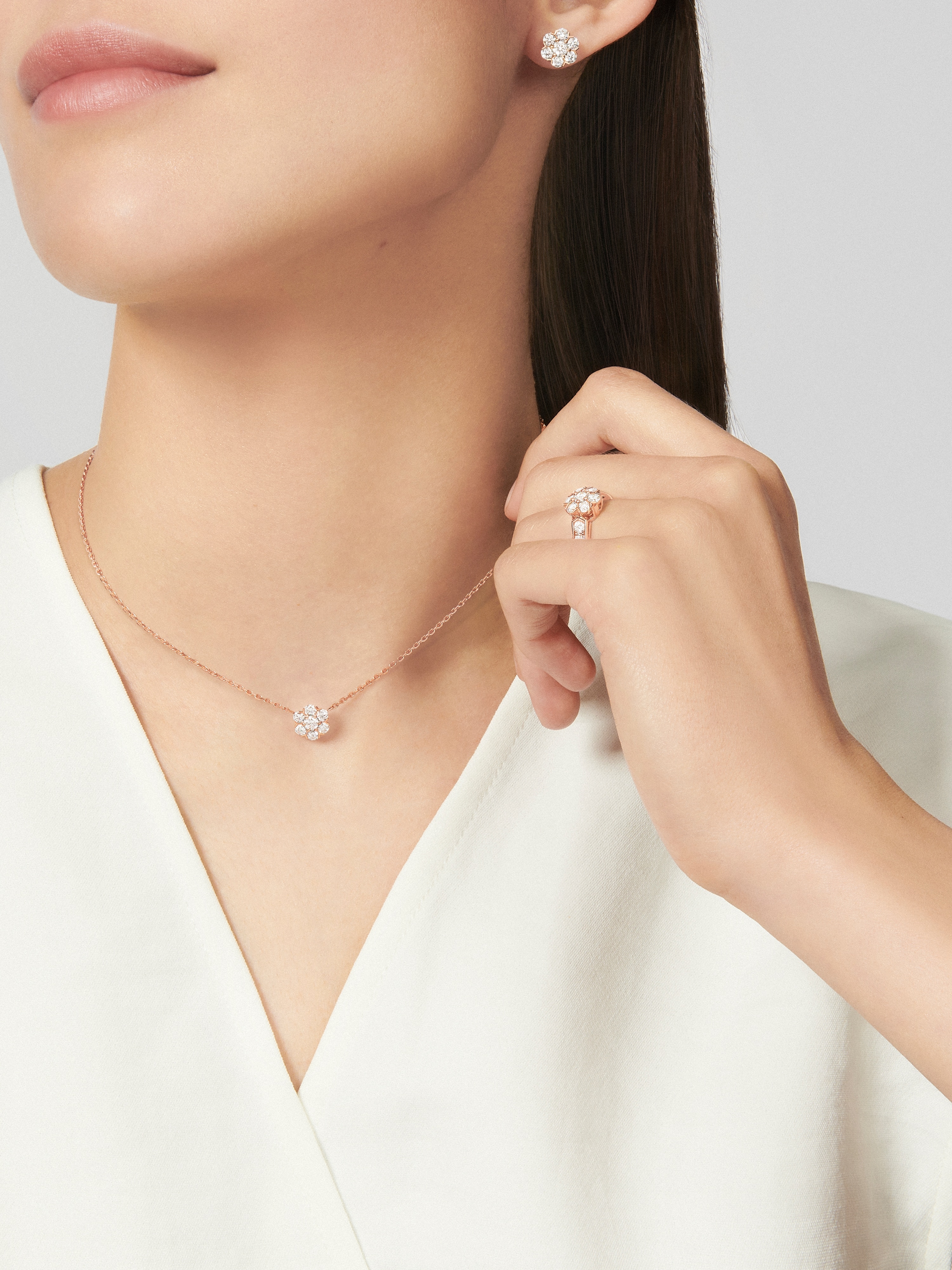 Van cleef clearance fleurette necklace