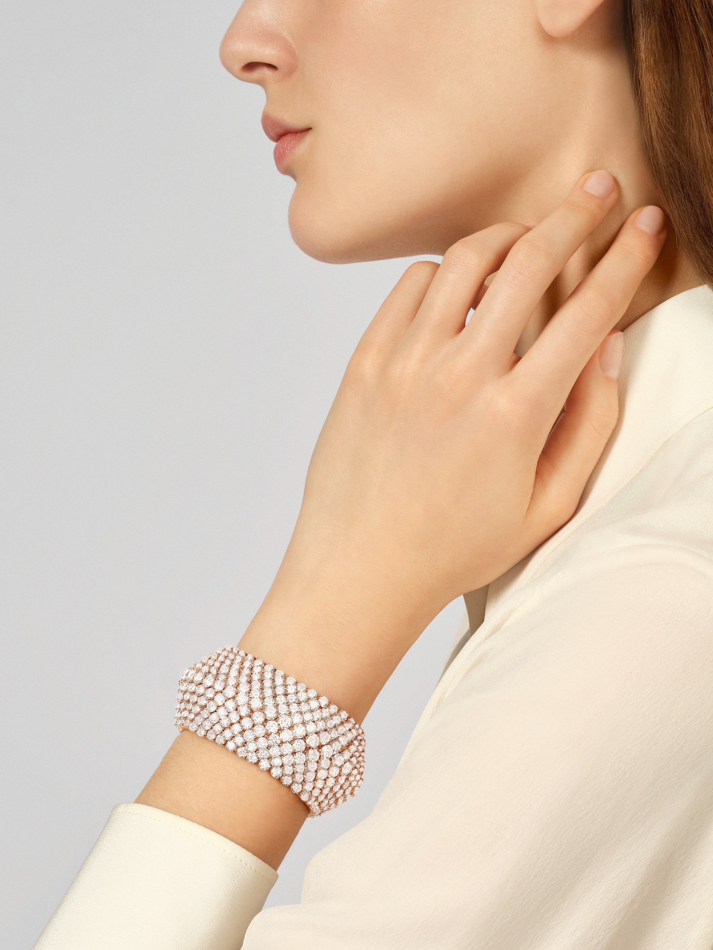 À Cheval 11-row bracelet, 18K rose gold, Diamond:  440 stones,  112.05 carats, Worn Alternative, High Jewelry Bracelet - Van Cleef & Arpels