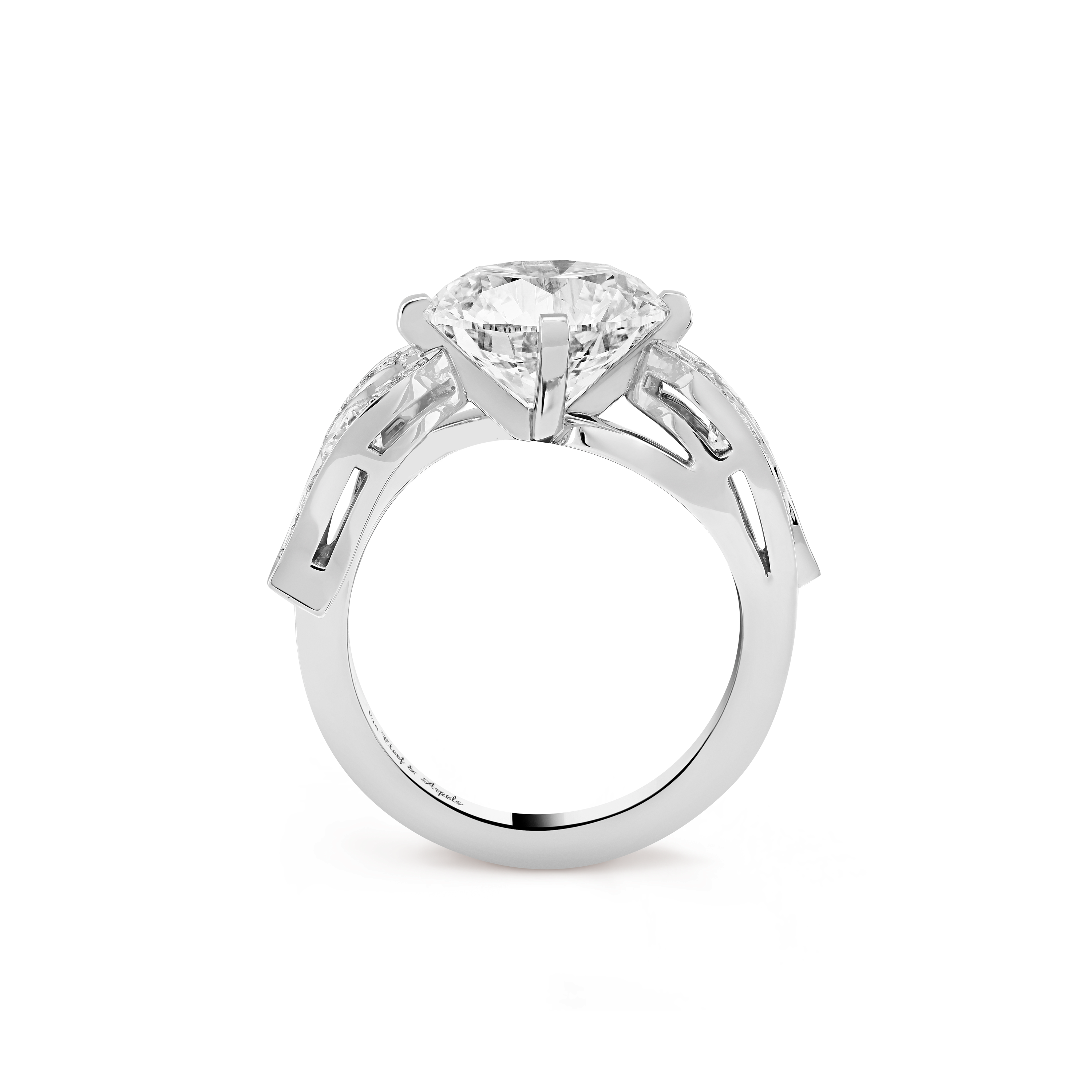 Aladdin solitaire 4.21 ct Platinum Van Cleef Arpels