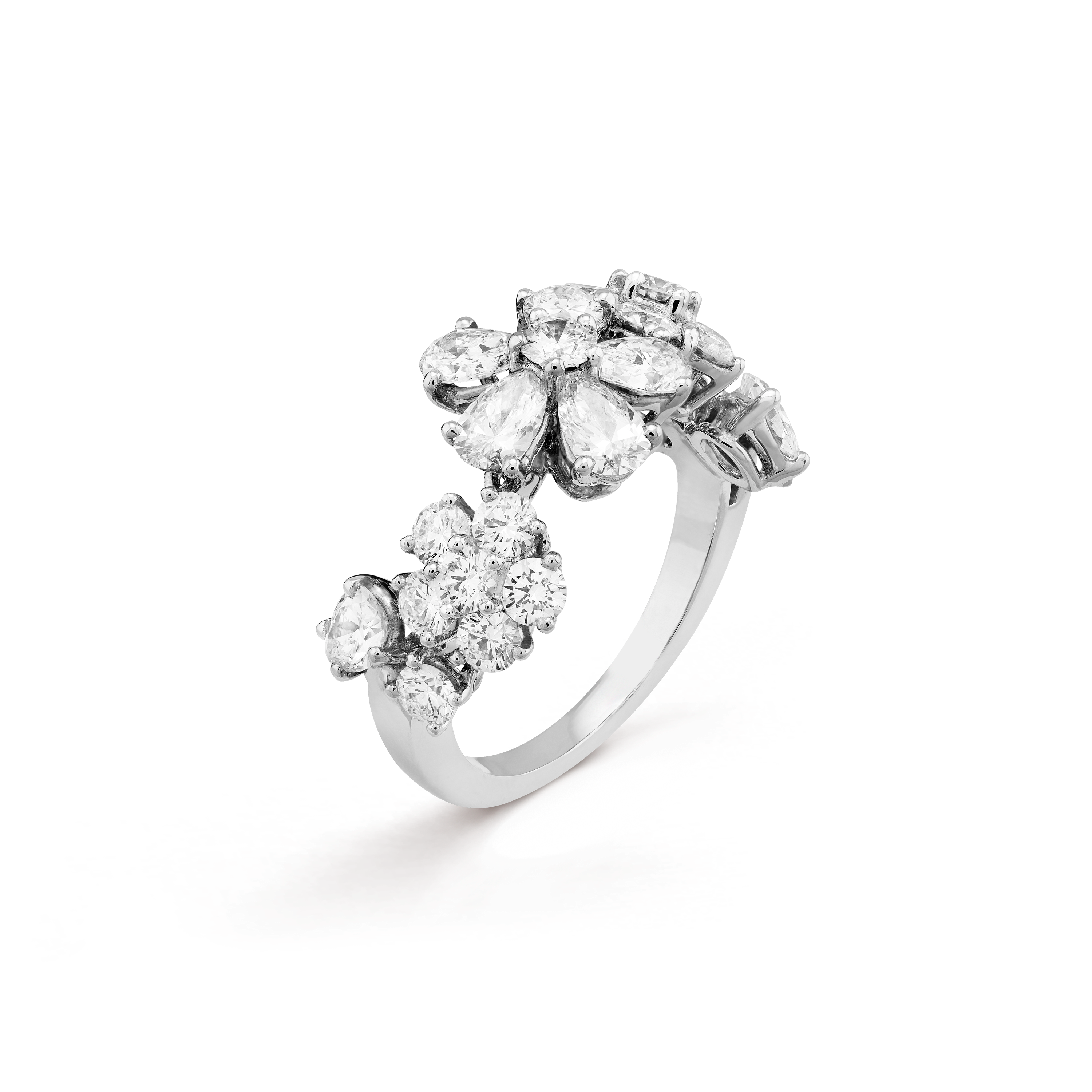 Folie des Prés戒指, 18K白金, 鑽石:  22寶石,  2.93克拉, Three Fourth, High Jewelry Ring- Van Cleef & Arpels