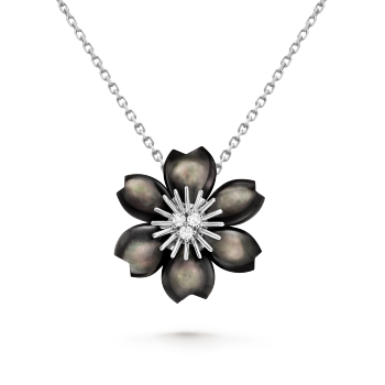 Rose de Noël pendant, mini model, Mother-of-pearl:6 stones, DETAIL, Jewelry Pendent
