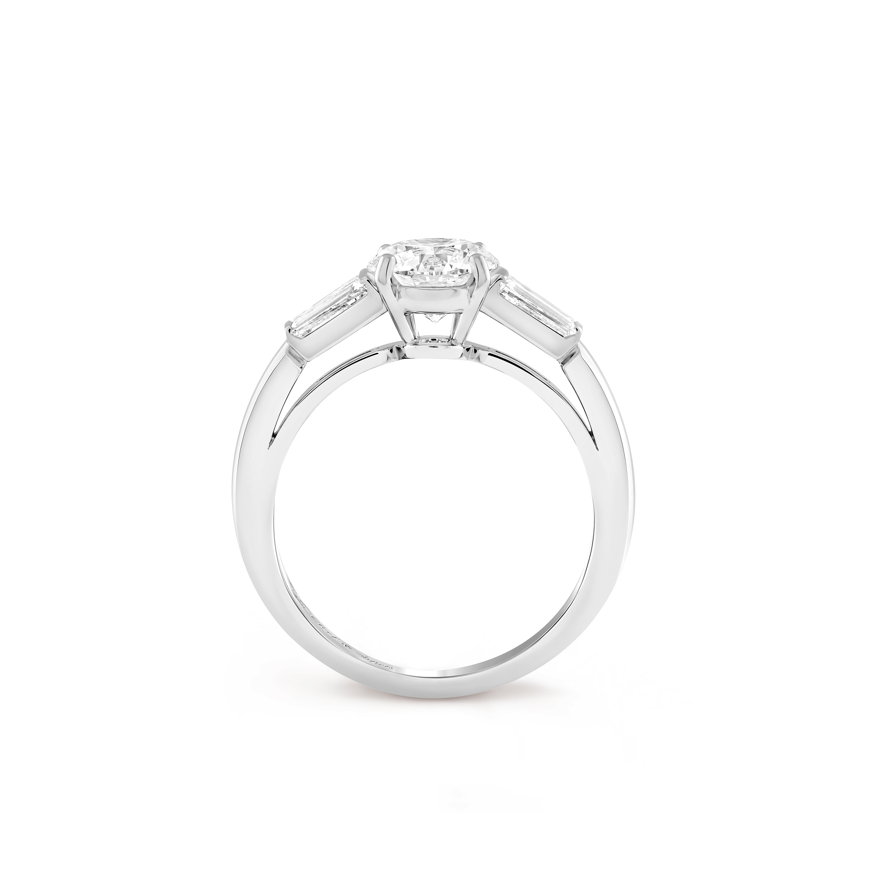 Solitario Sonate Diamante, 1,2 carati DVVS1, Platino 950/1000, Diamante:  3 pietre,  1.69 carati, Profile, High Jewelry Ring - Van Cleef & Arpels