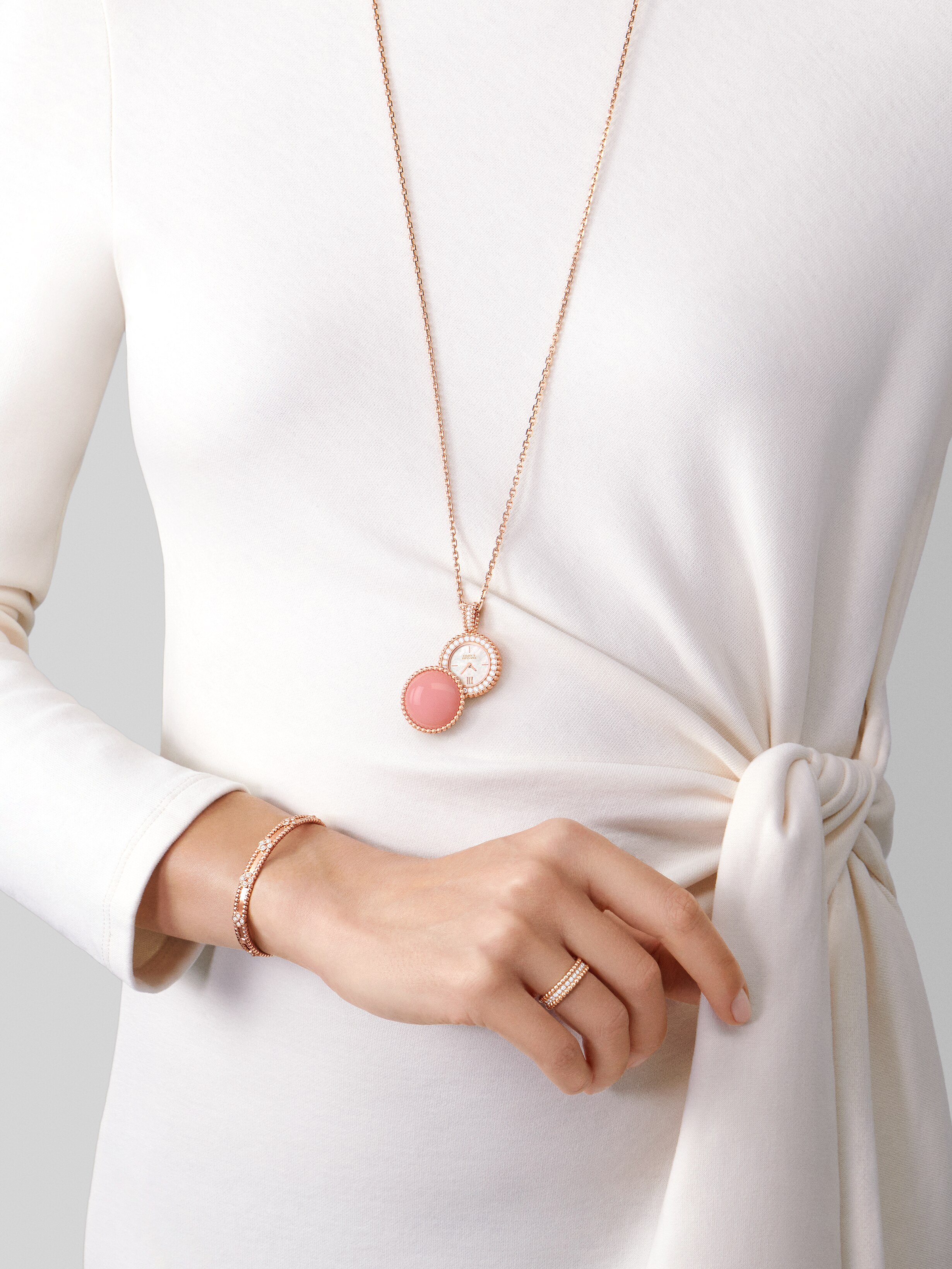 Bagues de fian ailles Van Cleef Arpels