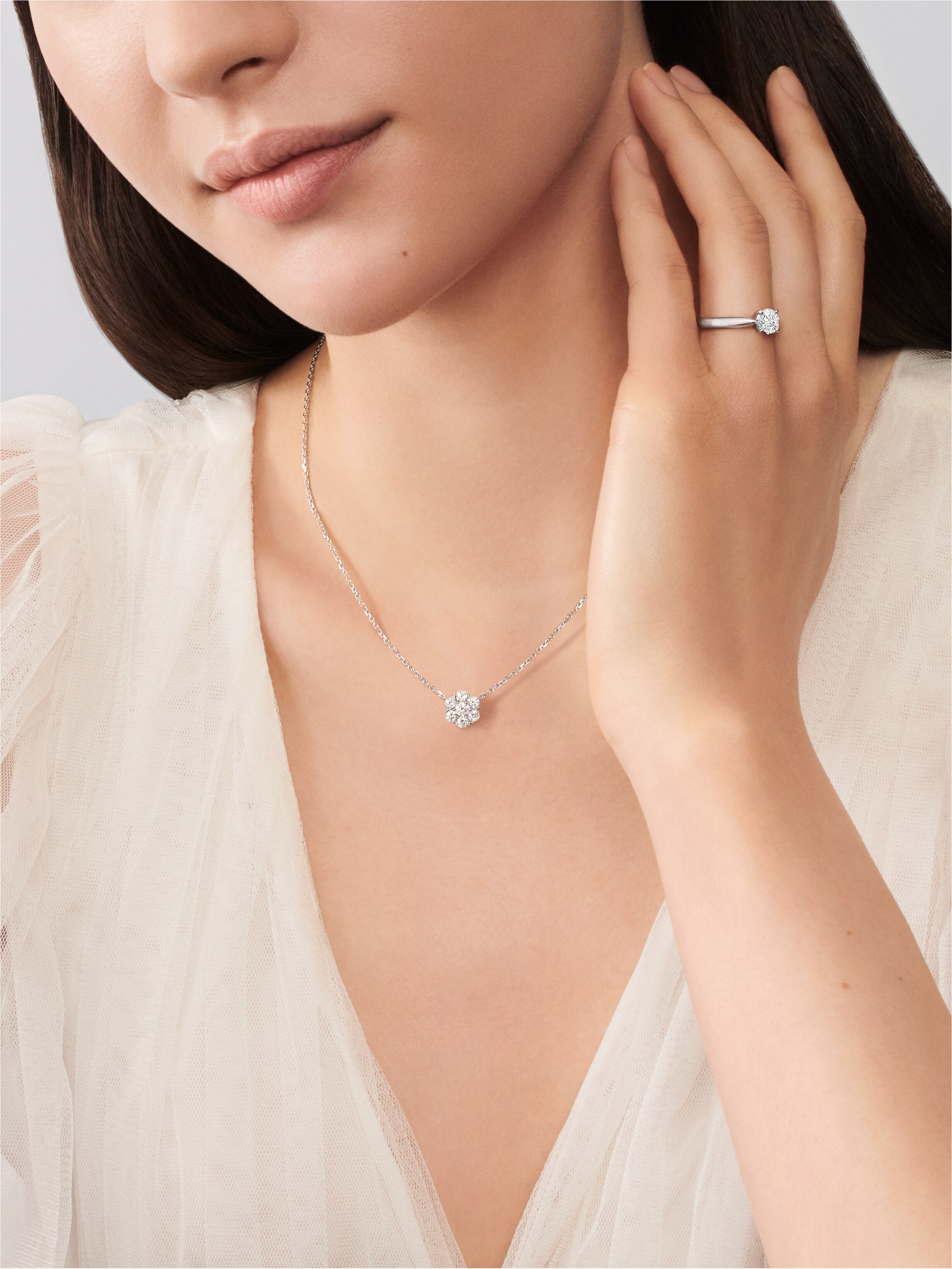 Solitär Bonheur 0,50 Karat EIF, Platin, Diamant:  1 Steine,  0.5 Karat, Worn Alternative, Jewelry Ring - Van Cleef & Arpels