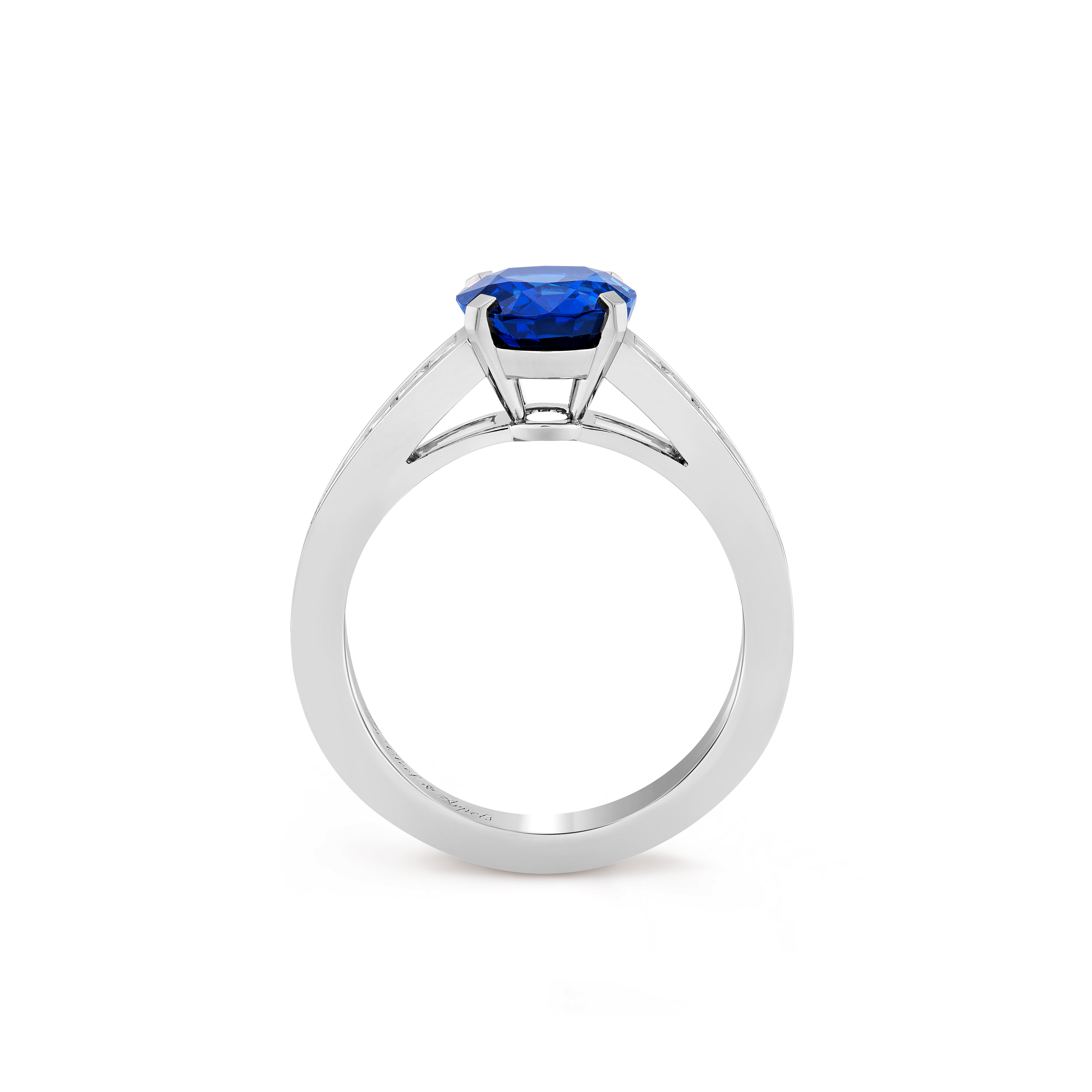 Menuet solitaire Saphir 2.46 cts, Platinum, Diamond:  18 stones,  0.87 carat, Sapphire:  1 stone,  2.46 carats, Profile, High Jewelry Ring - Van Cleef & Arpels