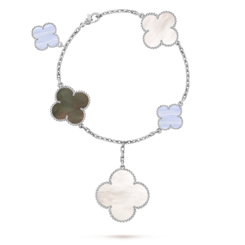 Van Cleef & Arpels 四つ葉ブレスレット -fMSaQJYSASt96KEiOR13g.png