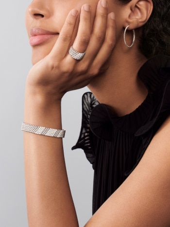 Perlée diamonds bracelet, 5 rows, Diamond:50 stones, 2.11 carats, THREE_FOURTH, Jewelry Bracelet
