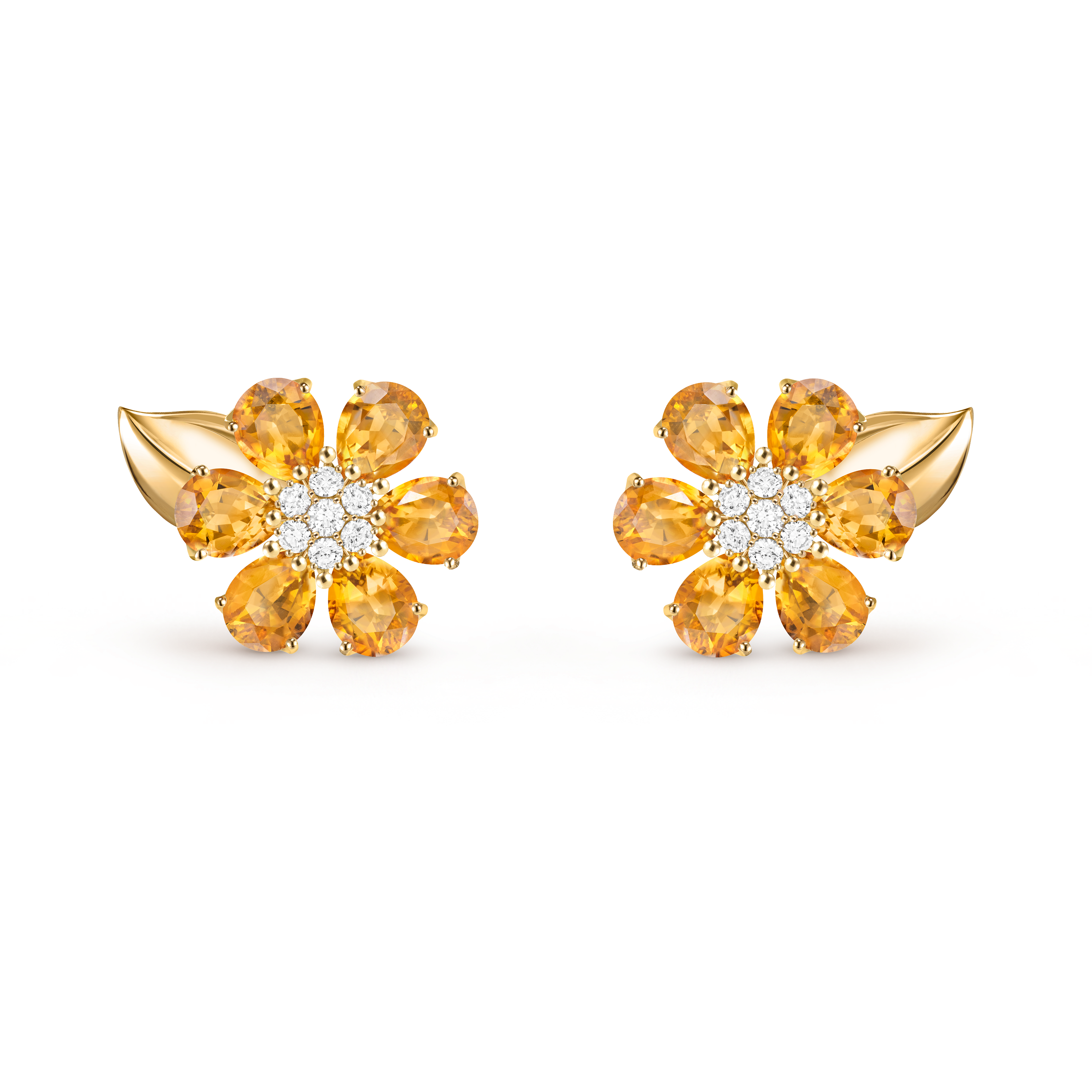 Boucles d'oreilles Fleurs d'Hawaï, Or jaune 750/1000, Citrine:  12 pierres,  7.68 carats, Diamant:  14 pierres,  0.39 carat, Front, Jewelry Earrings - Van Cleef & Arpels