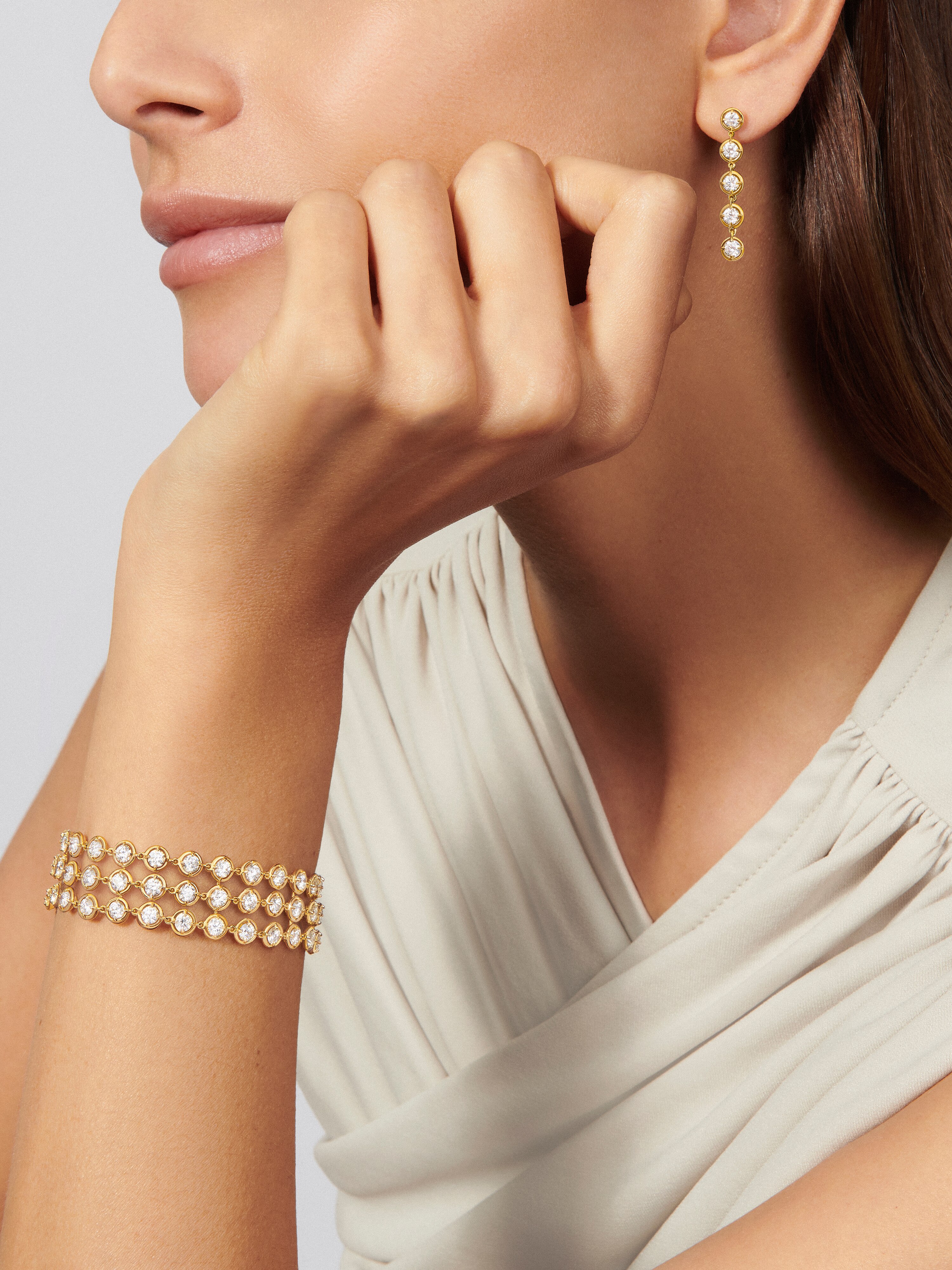 Palmyre手镯, 18K黄金, 钻石:  81颗,  10.81 克拉, Worn Alternative, High Jewelry Bracelet_梵克雅宝_Van Cleef & Arpels