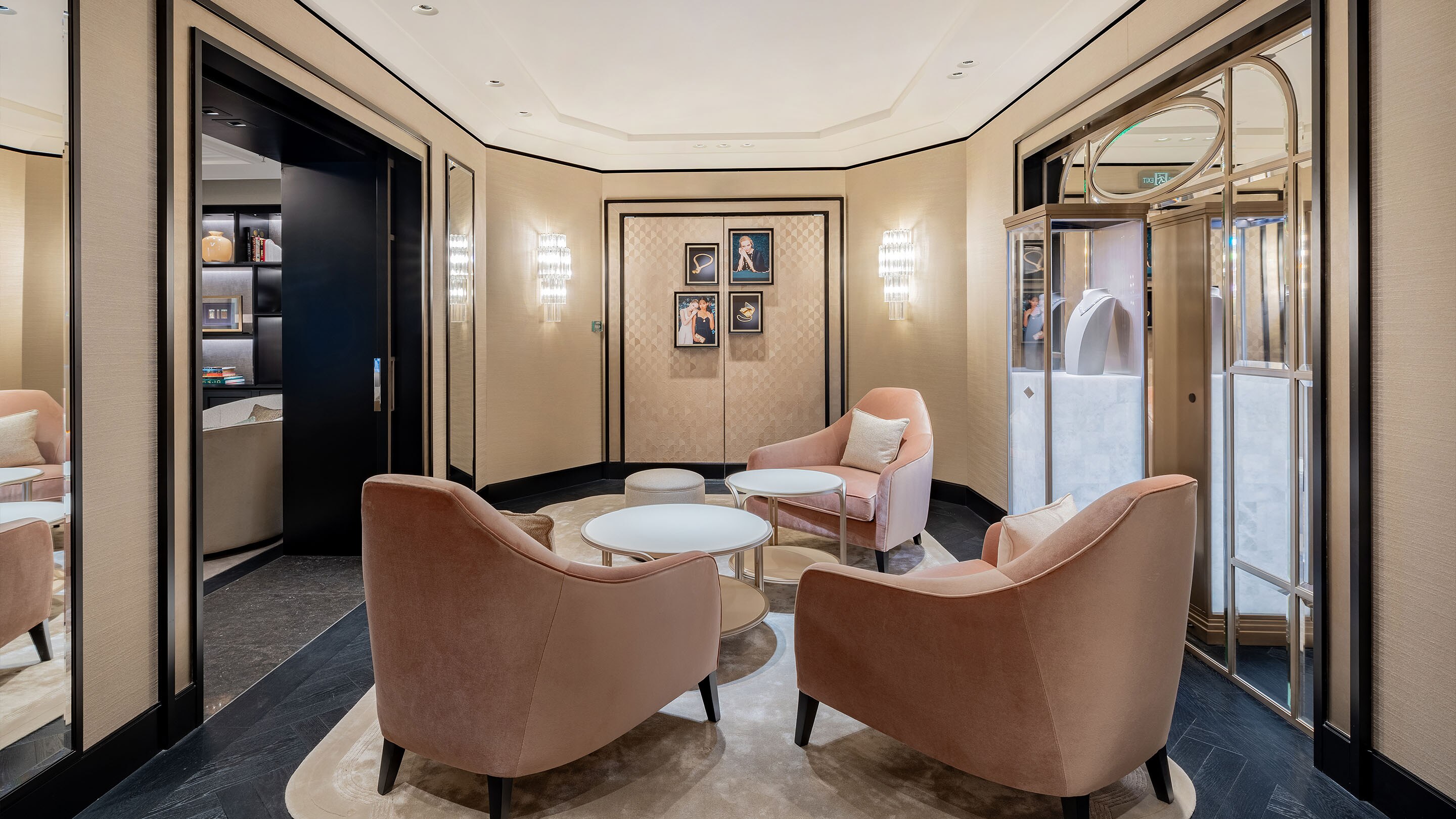 Hangzhou Tower, picture of the boutique's poetic salon, Van Cleef & Arpels.