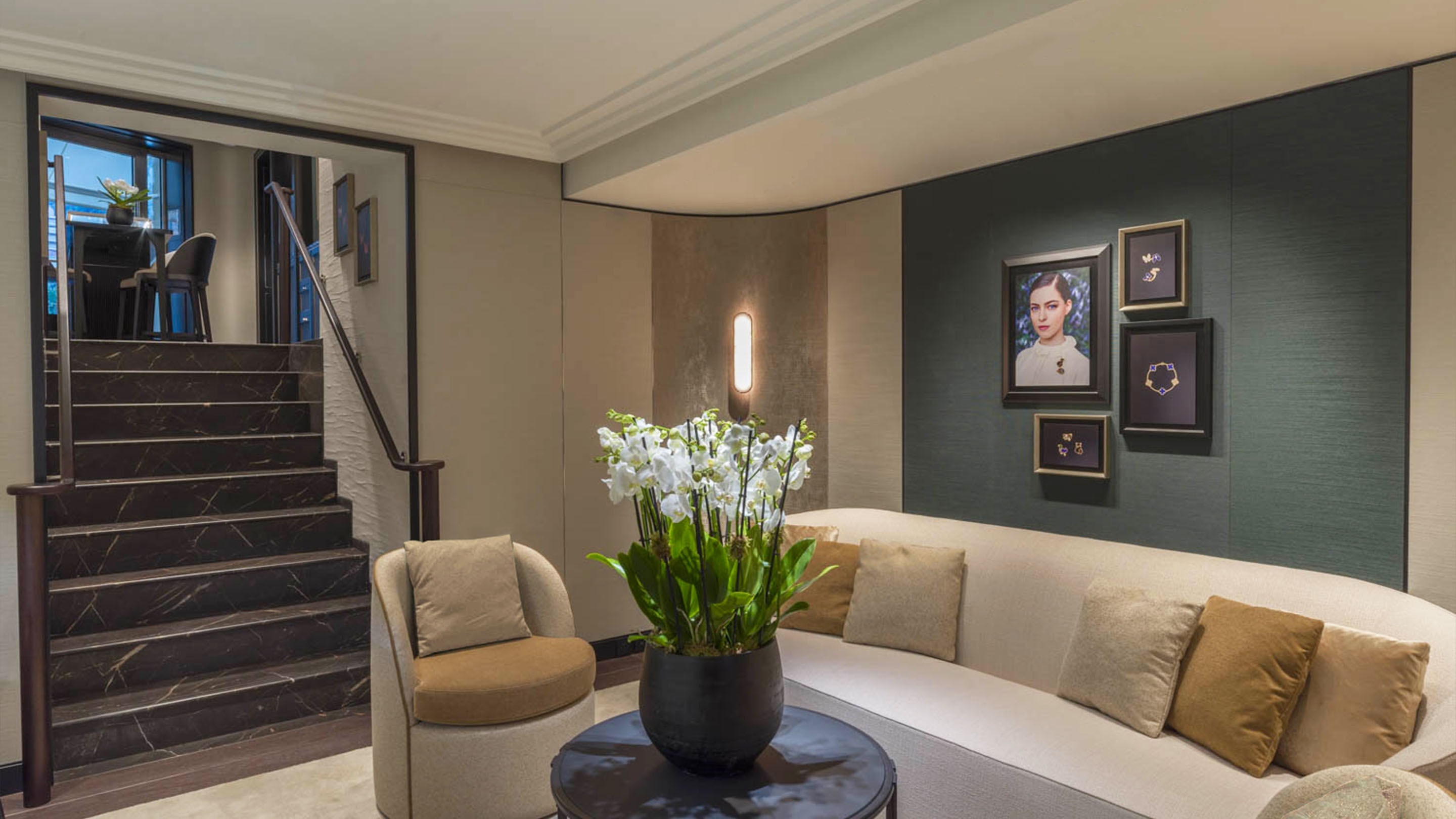 Monaco, Place du Casino, picture of the boutique's VIC salon, Van Cleef & Arpels.