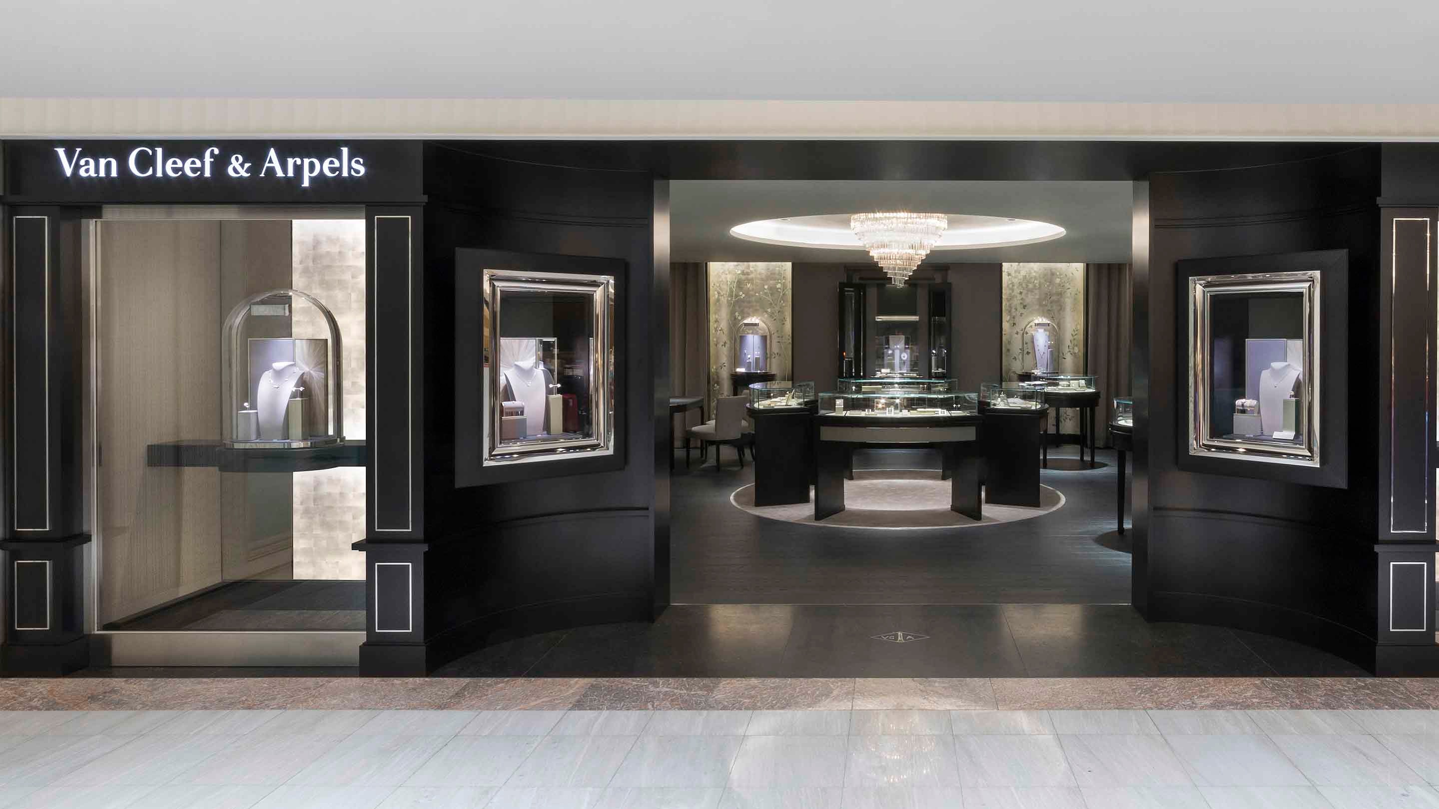 Seoul Duty Free Lotte Main Van Cleef Arpels