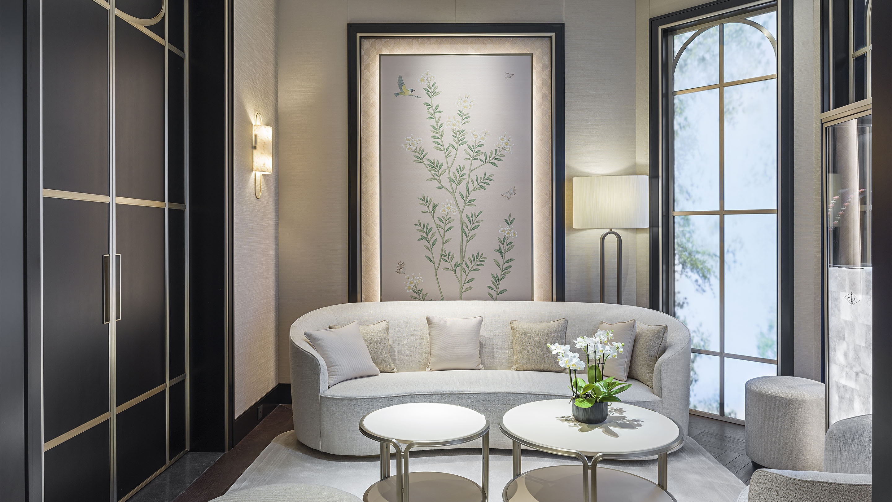 Cannes, La Croisette, picture of the boutique's VIC salon, Van Cleef & Arpels.