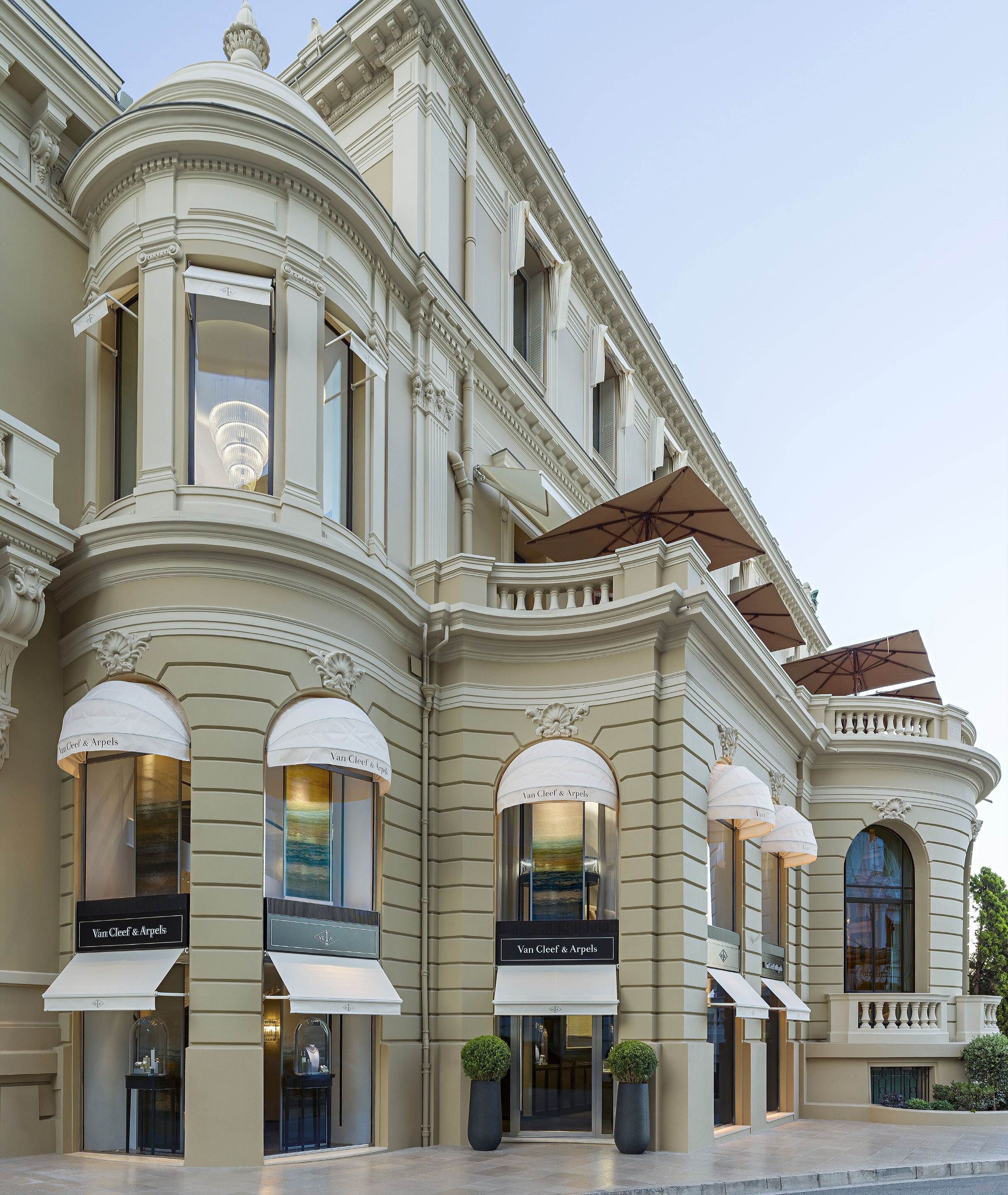Monaco, Place du Casino, picture of the boutique's façade, Van Cleef & Arpels.