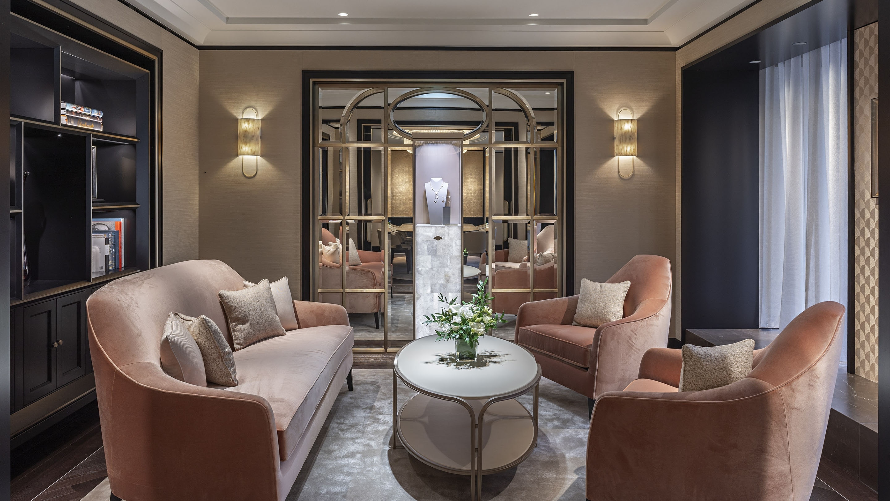 Amsterdam, PC Hoofstraat, picture of the boutique's VIC salon, Van Cleef & Arpels.