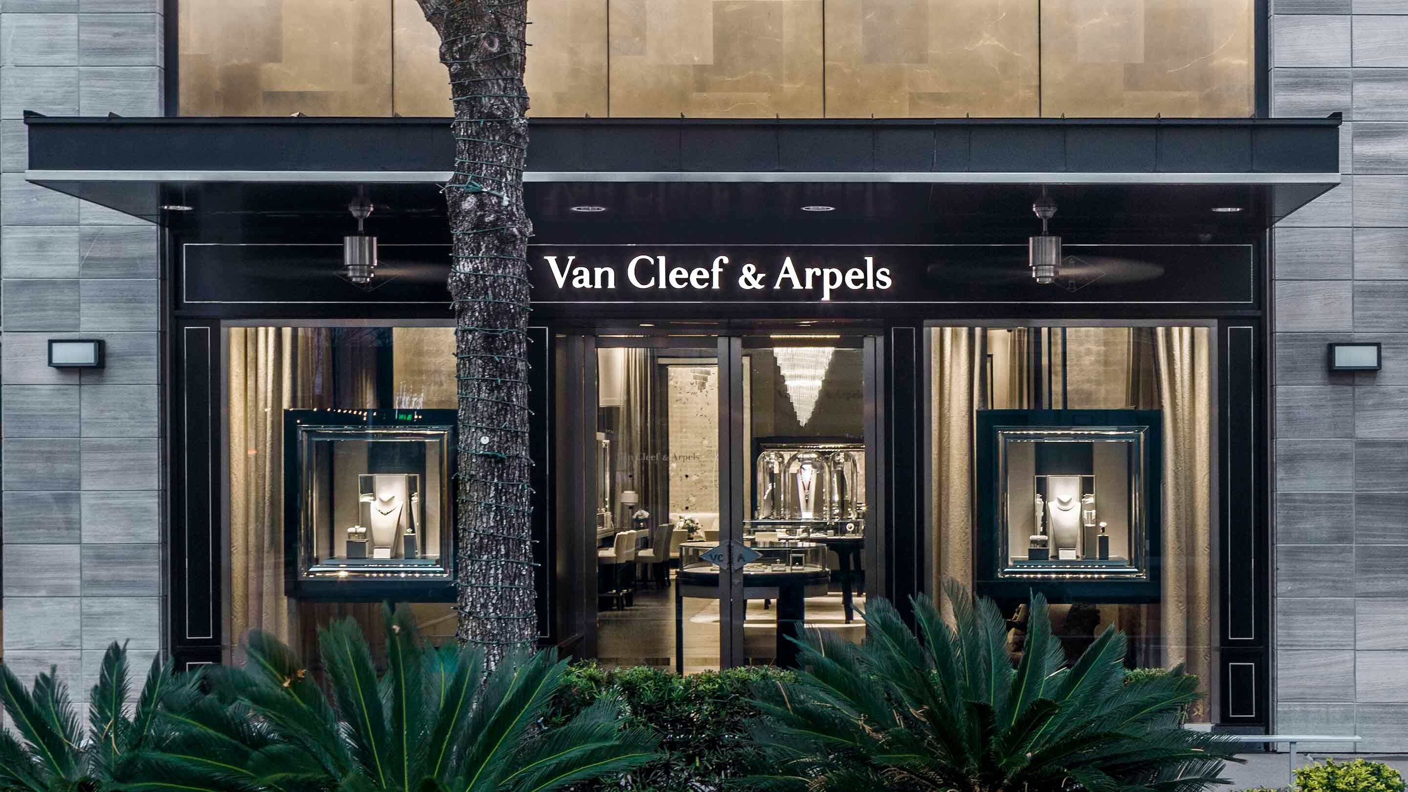 Houston River Oaks District Van Cleef & Arpels