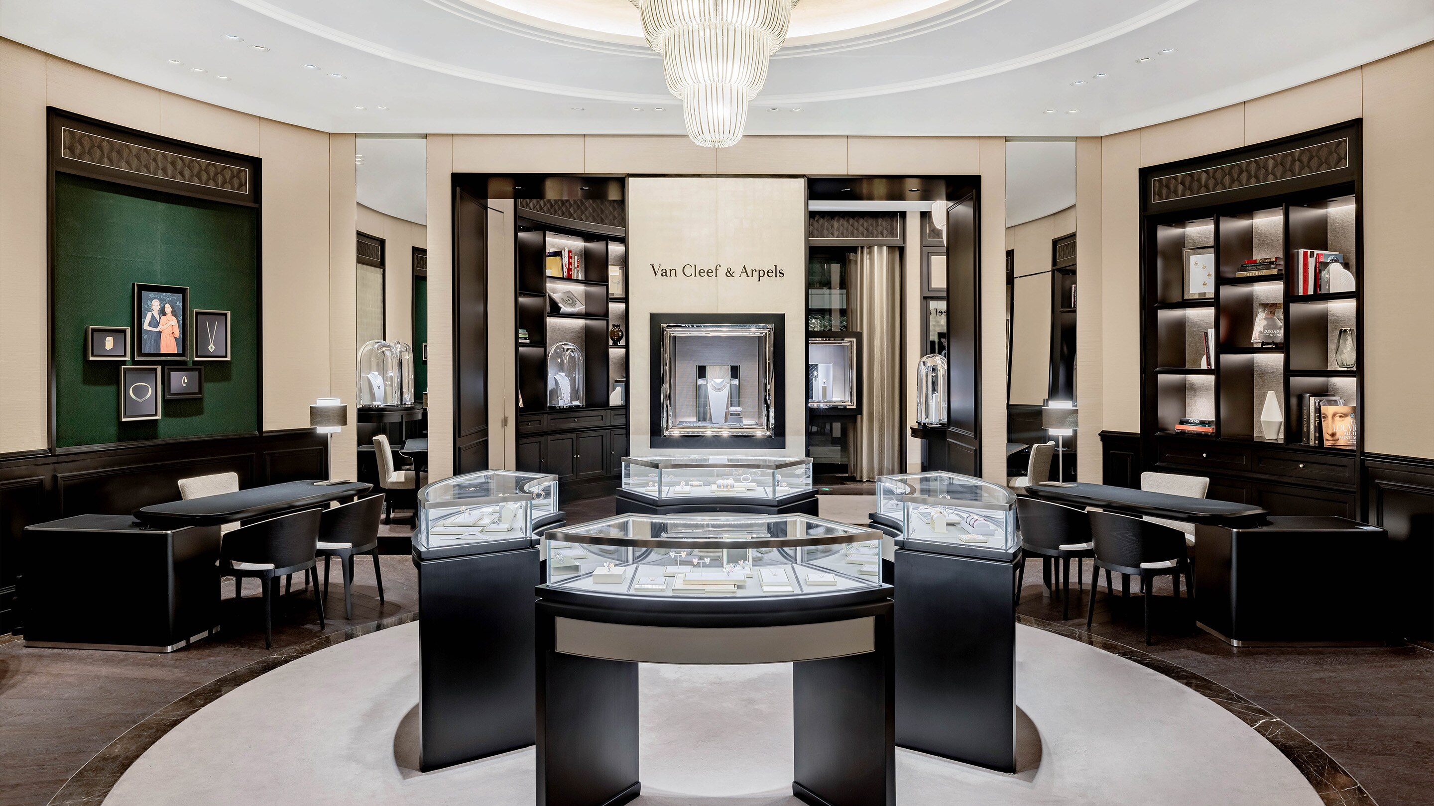 Beijing, WFC Design, picture of the boutique's main area, Van Cleef & Arpels.