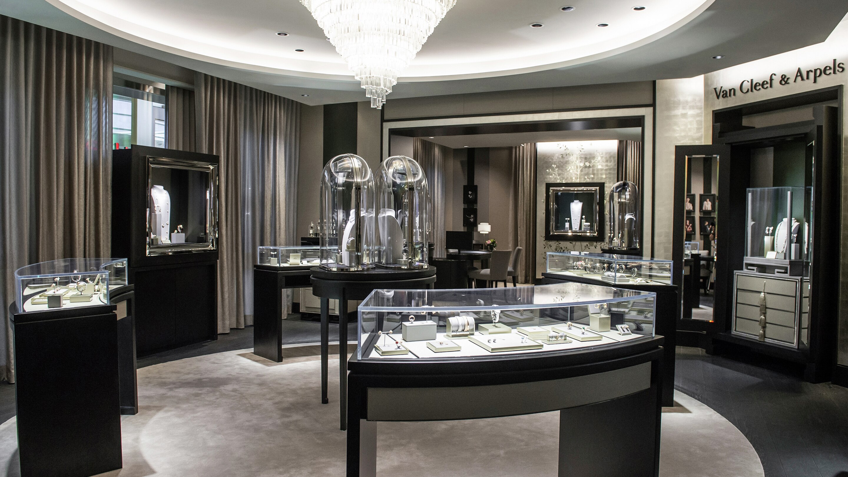 toronto yorkdale boutique present interior view, Van Cleef & Arpels