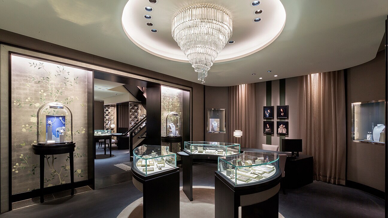melbourne collins street boutique present main area view, Van Cleef & Arpels