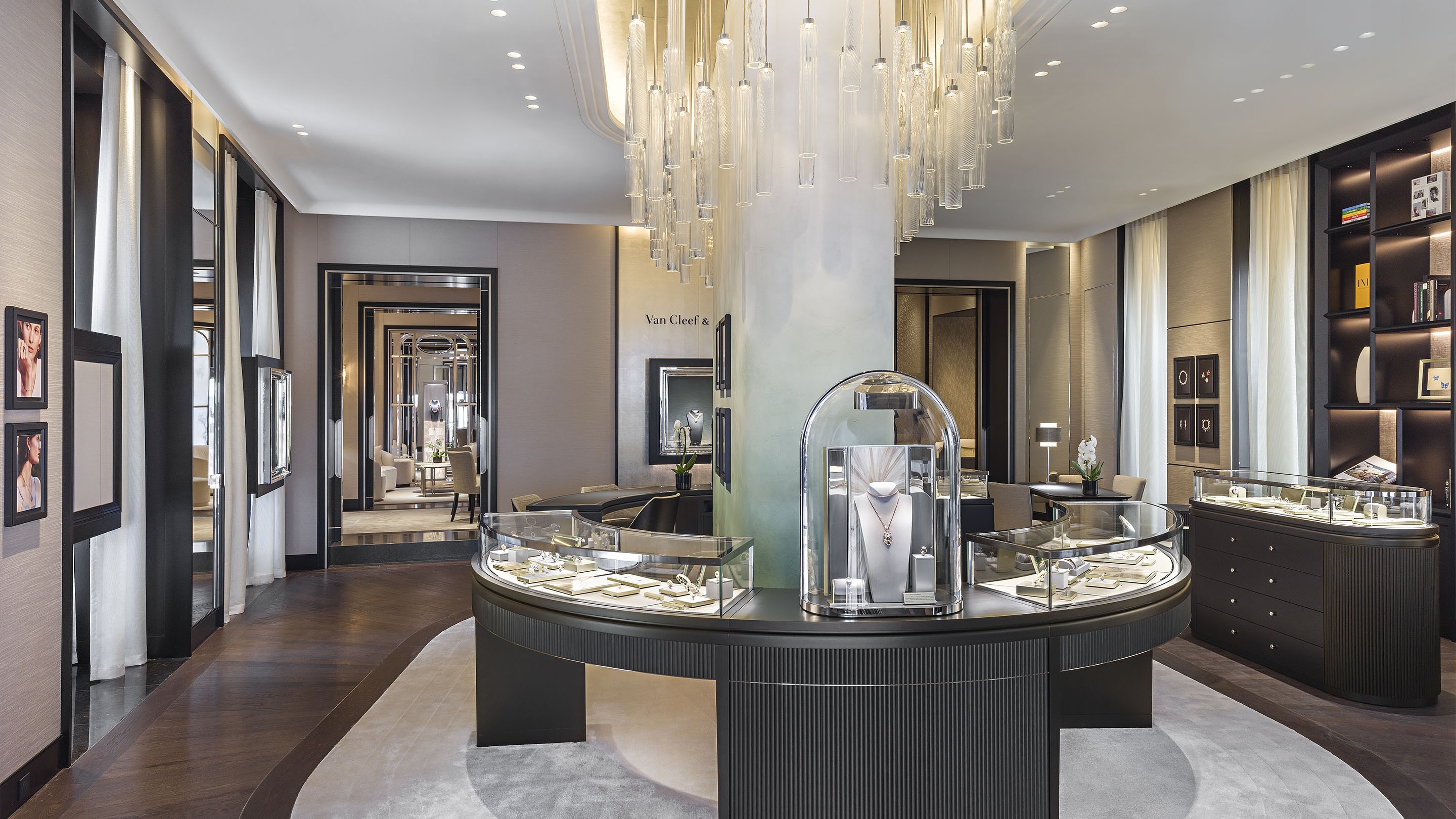 Cannes, La Croisette, picture of the boutique's main area, Van Cleef & Arpels.
