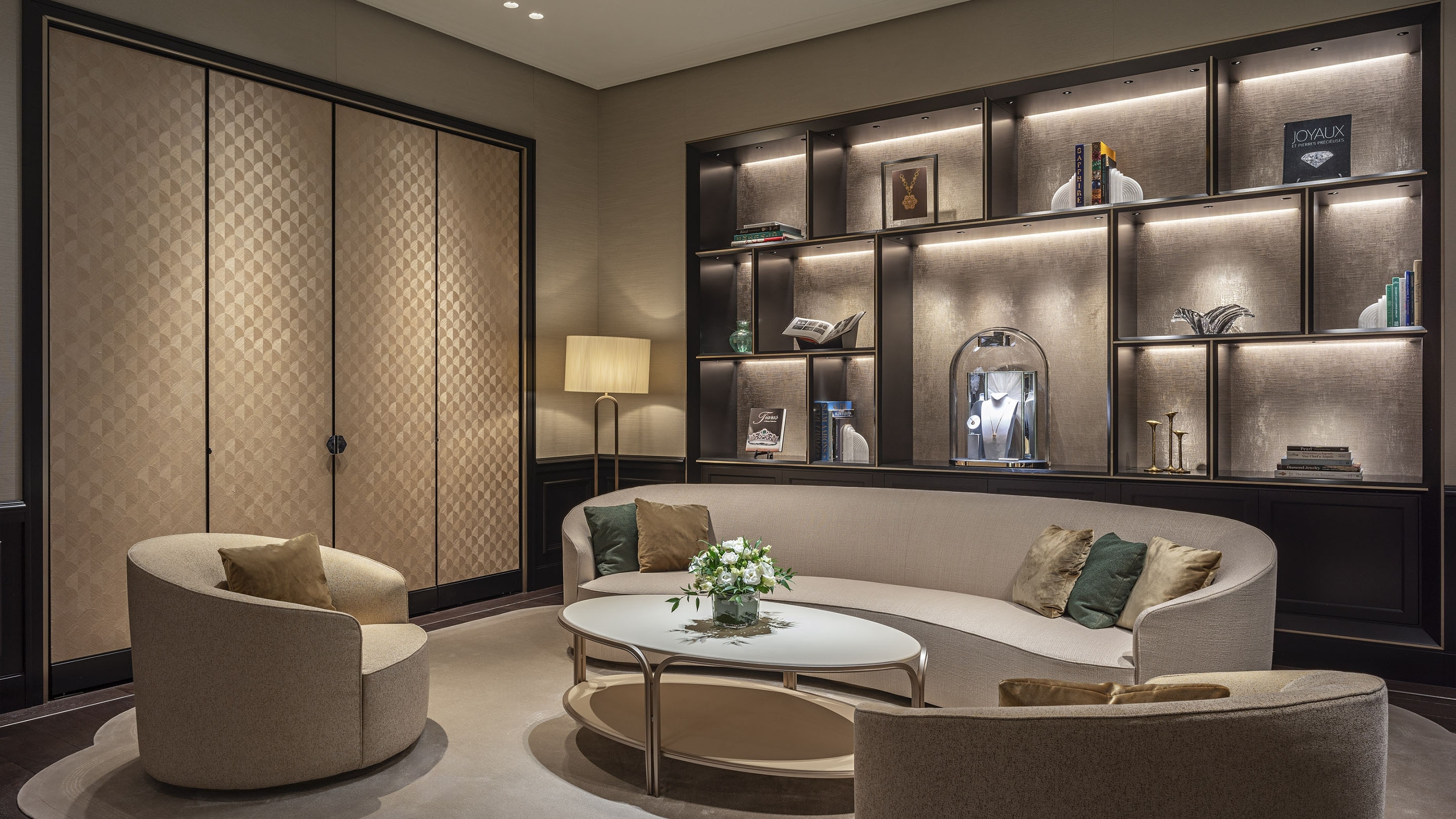 Amsterdam, PC Hoofstraat, picture of the boutique's VIC salon, Van Cleef & Arpels.
