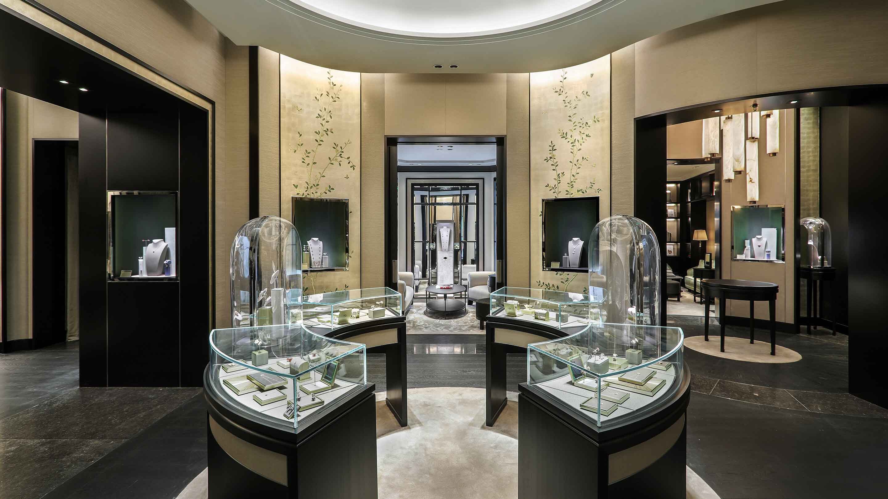 Shenzen Bay present the main area 1, Van Cleef & Arpels.