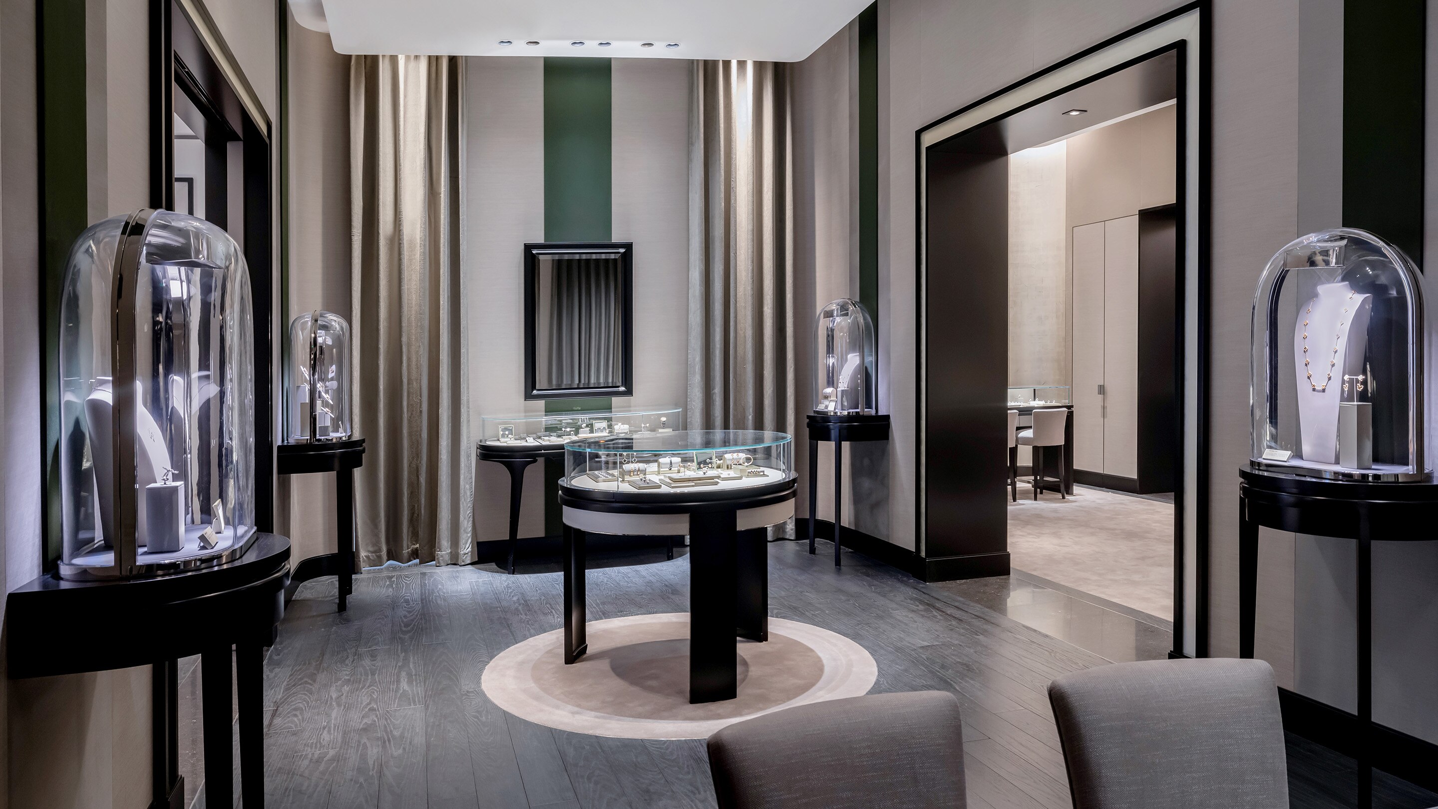 Shenyang MIXC present the main area 1 view, Van Cleef and Arpels.