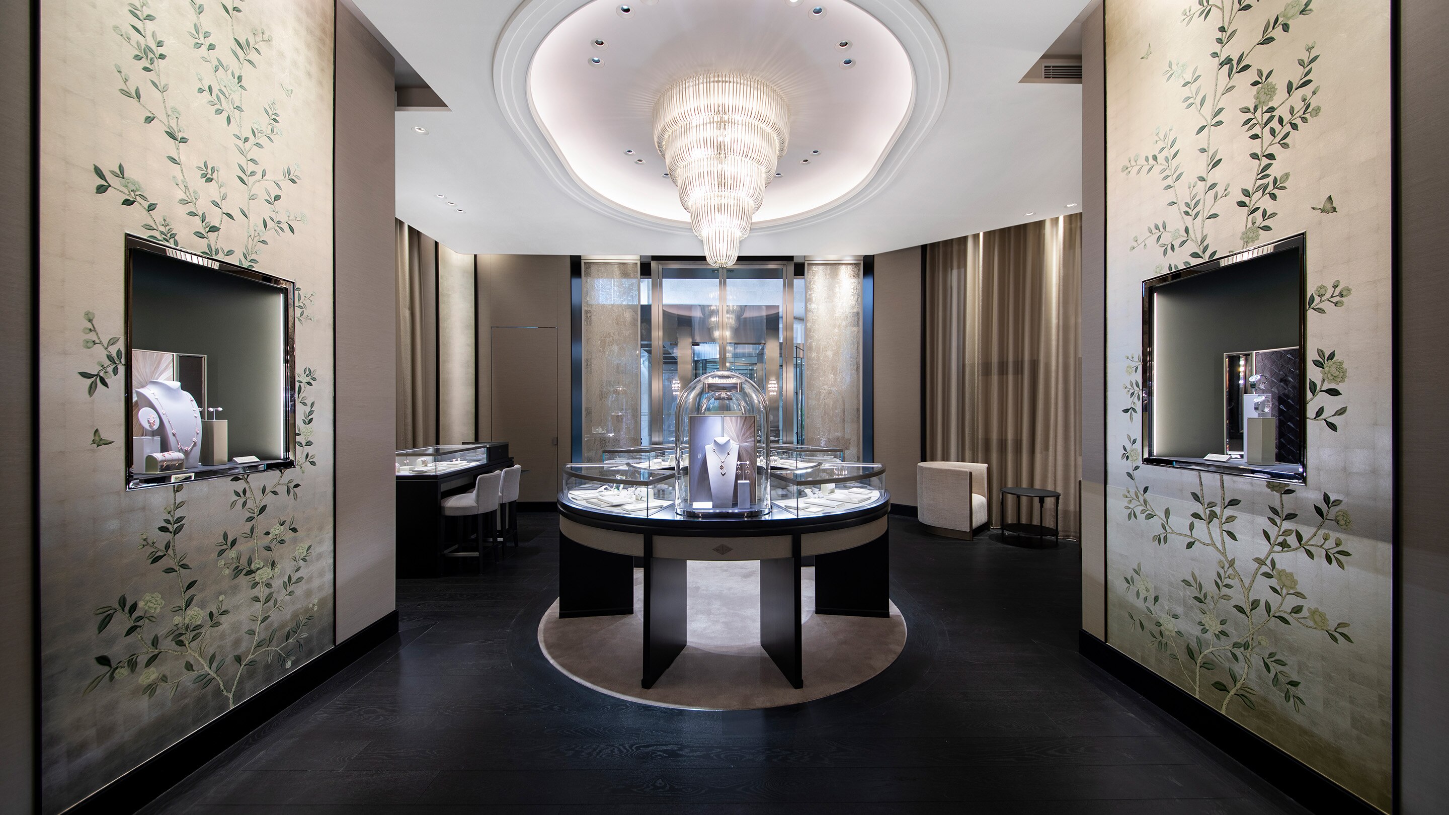 Zhengzhou David Plaza present the main area 2 view, Van Cleef and Arpels.
