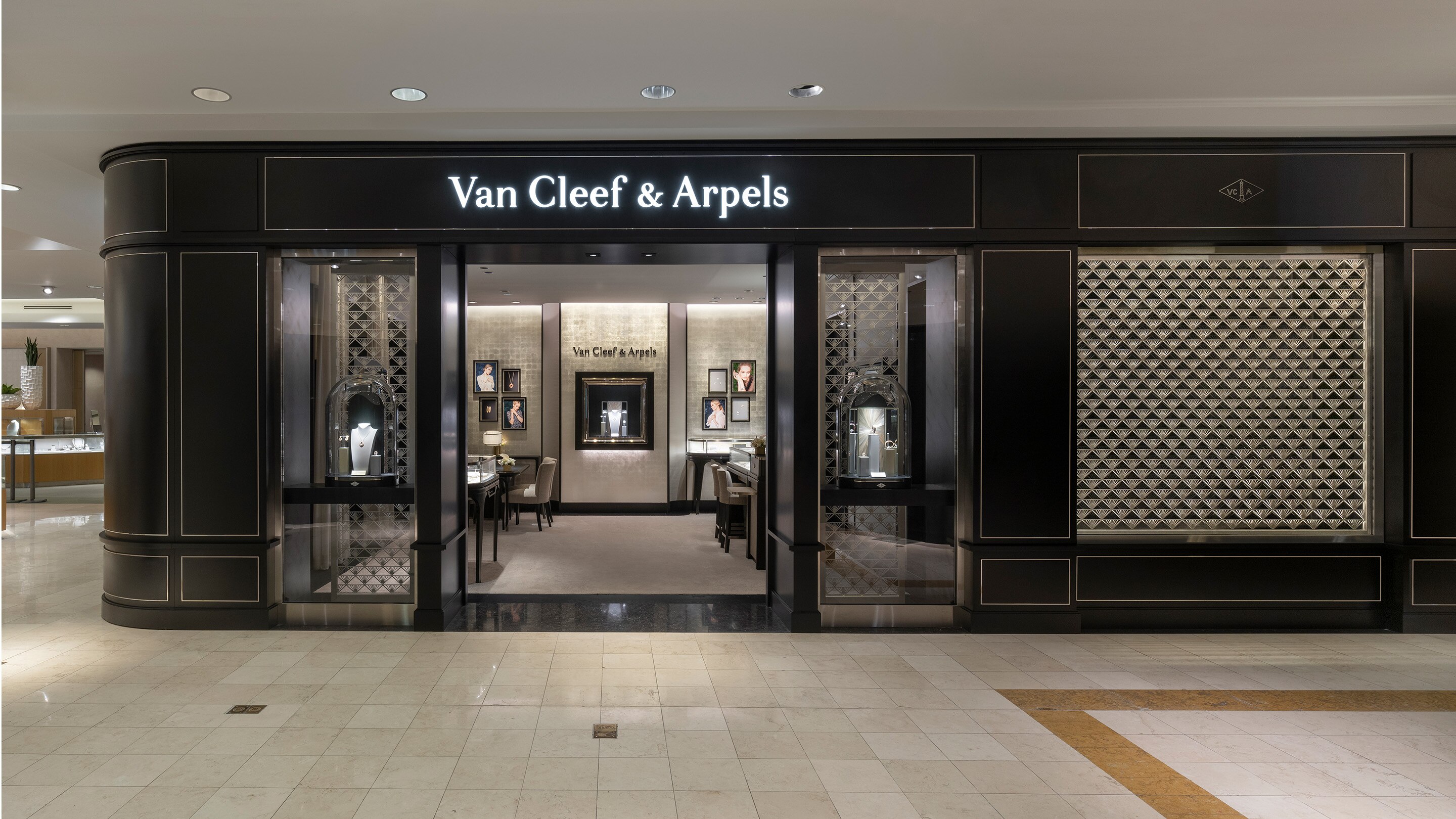 Ala Moana Neiman Marcus Van Cleef & Arpels