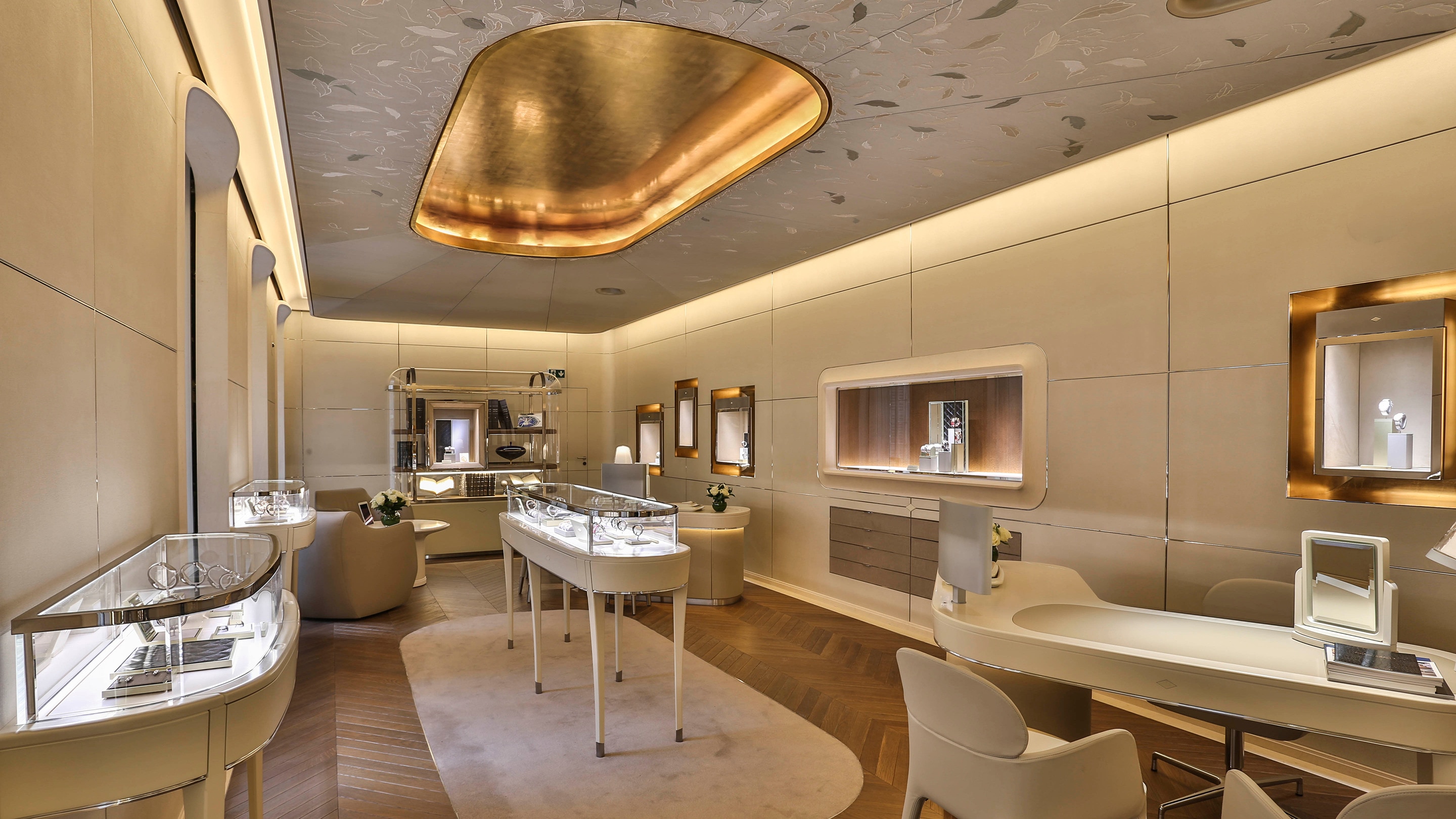 paris 20 vendôme boutique present the main area view, Van Cleef & Arpels